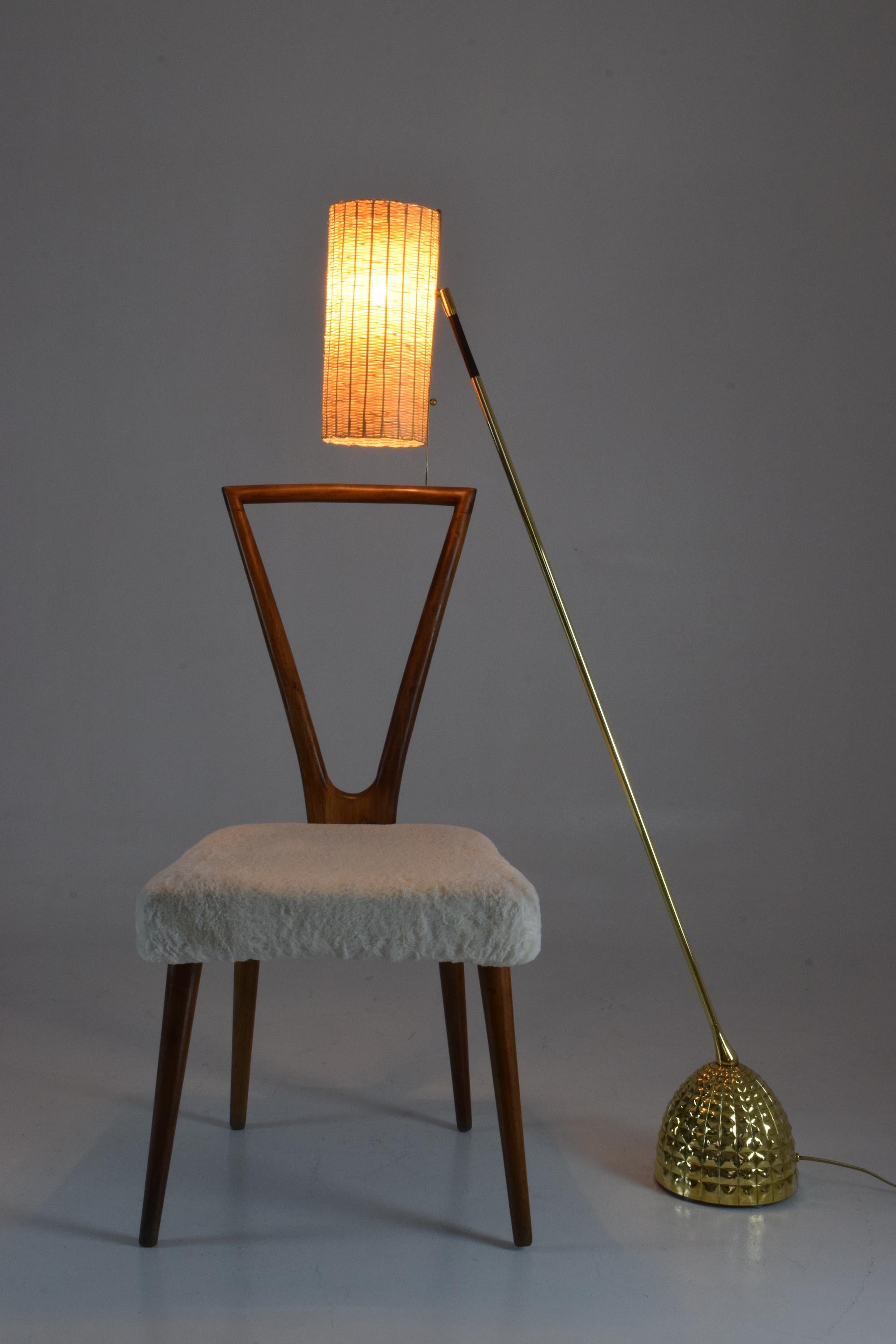 Equilibrium-VI Contemporary Handcrafted Articulating Brass Leather Floor Lamp In New Condition In Paris, FR