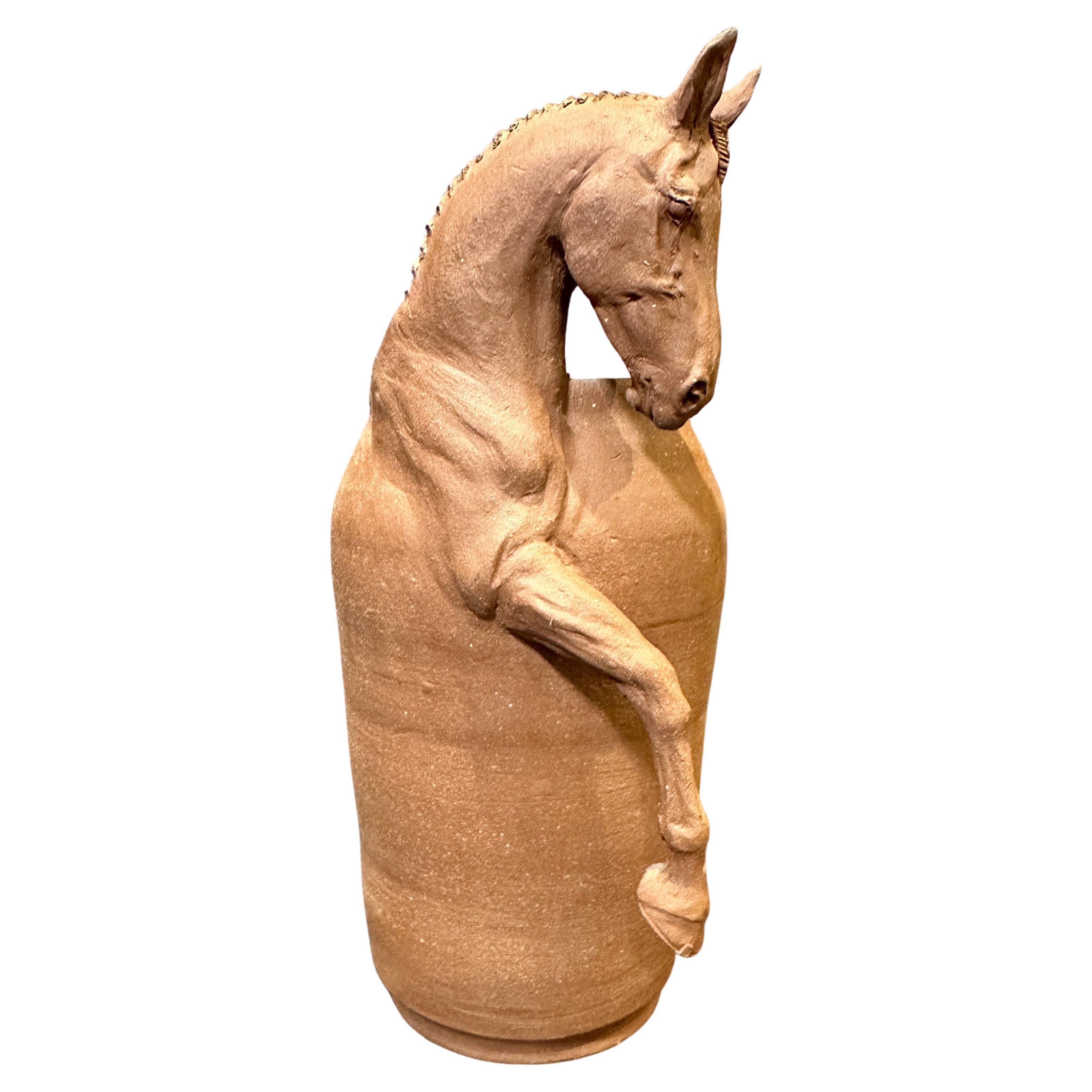 Vase figuratif Equine de Beverly Zimmer en vente