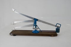 Apparecchiatura per la misurazione dell'elasticità dei collant, anni '50