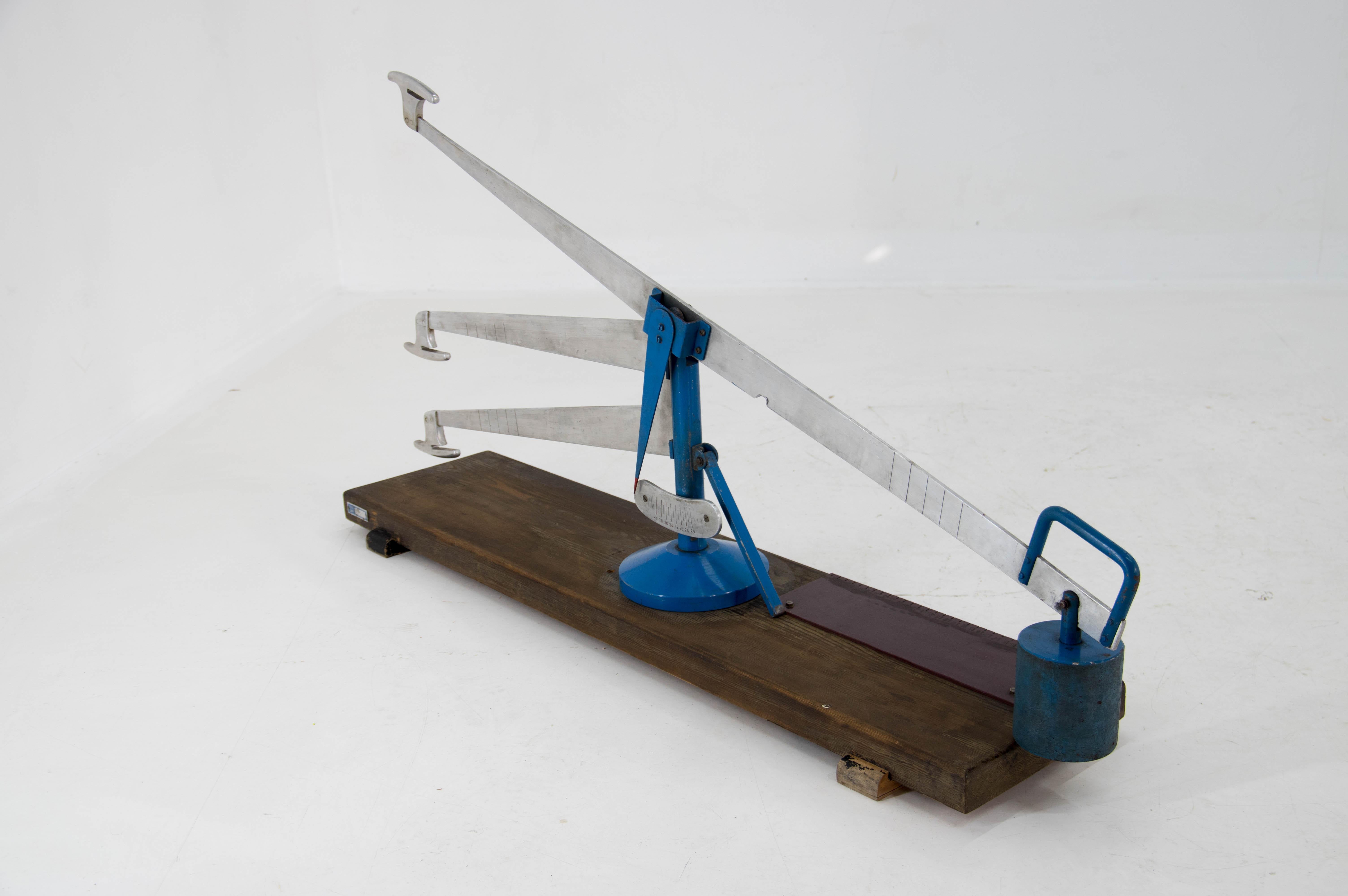 Industrial Equipment for Measuring the Elasticity of Pantyhouse, 1950s For Sale