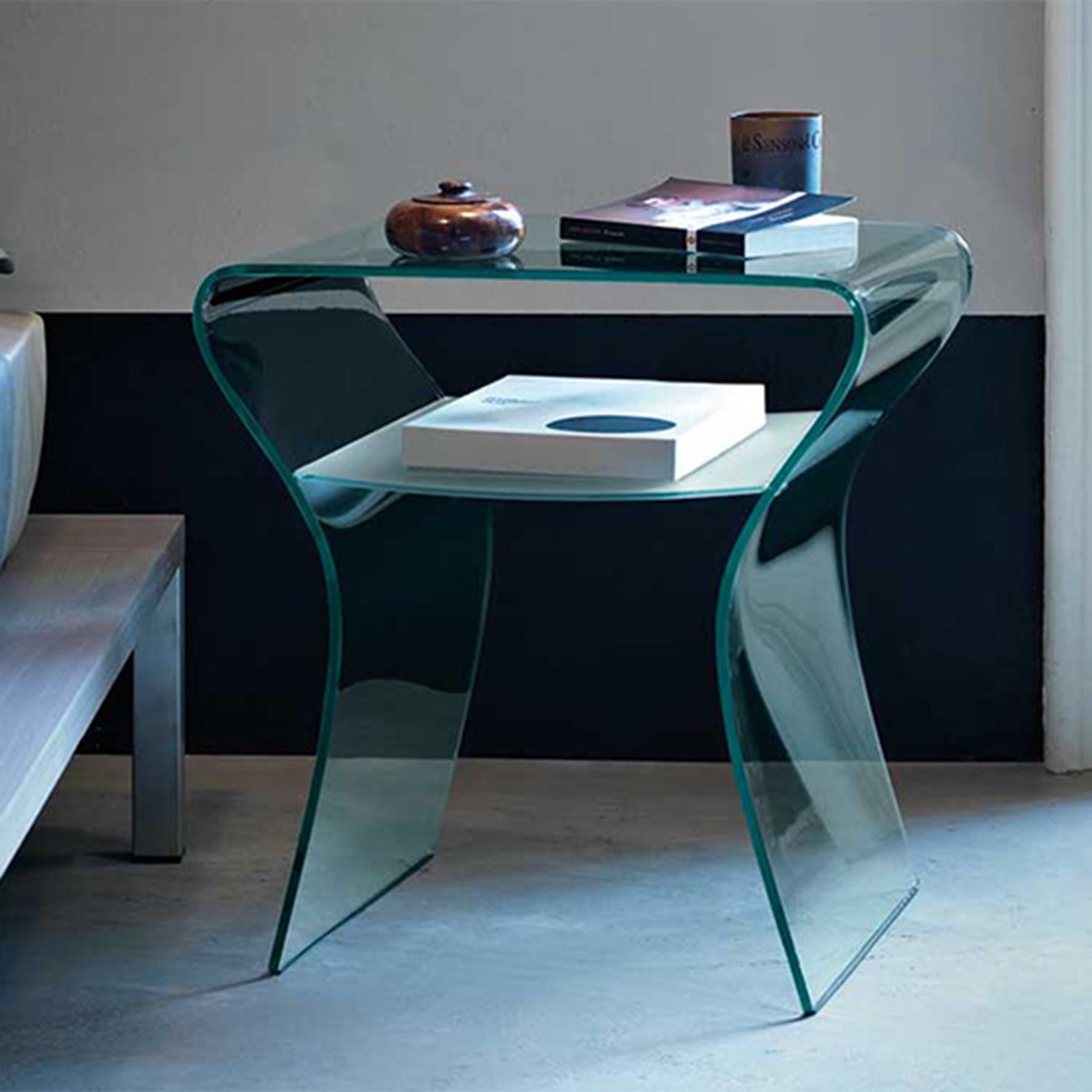 Equita Side Table In New Condition For Sale In Paris, FR