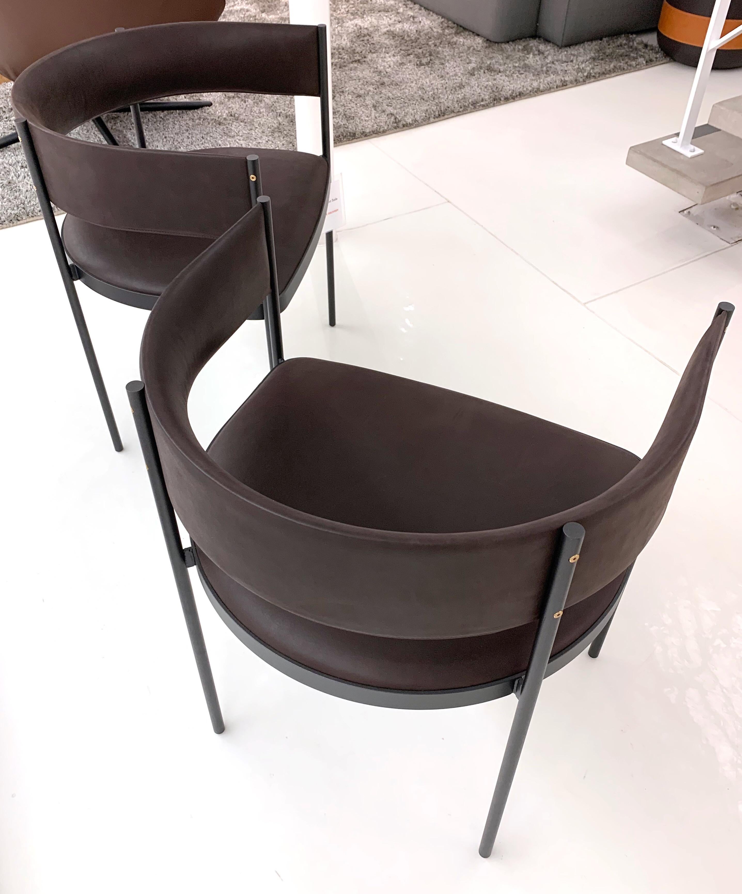 Contemporary Era Dining Chair in leather For Sale
