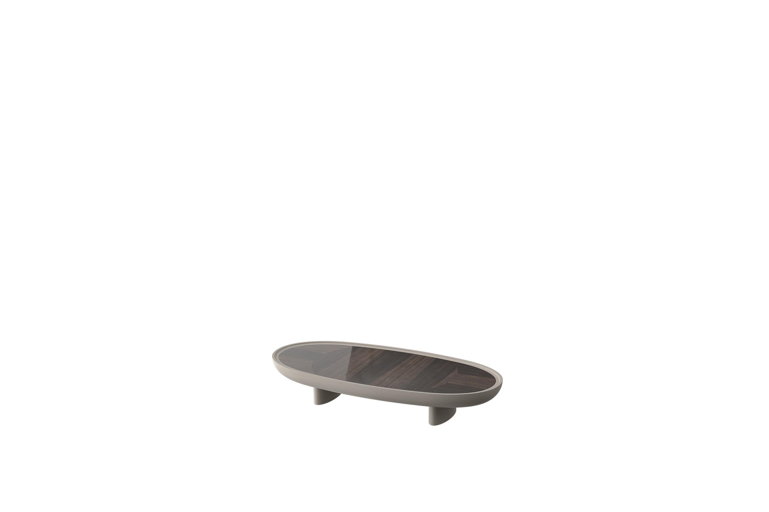 Eracle 150 Lacquered in Mat Finish and Walnut Round Side Table by Ultramobili
Dimensions:  W 150 x D 70 x H 26 cm
Materials: Walnut Canaletto, Lacquer. 

Oval occasional table with shaped rounded edges and top insert in natural wood, marble or