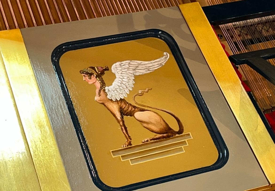 Grand piano Empire Erard, peint à la main et signé par Pierre Guerin Paris, vers 1920 6