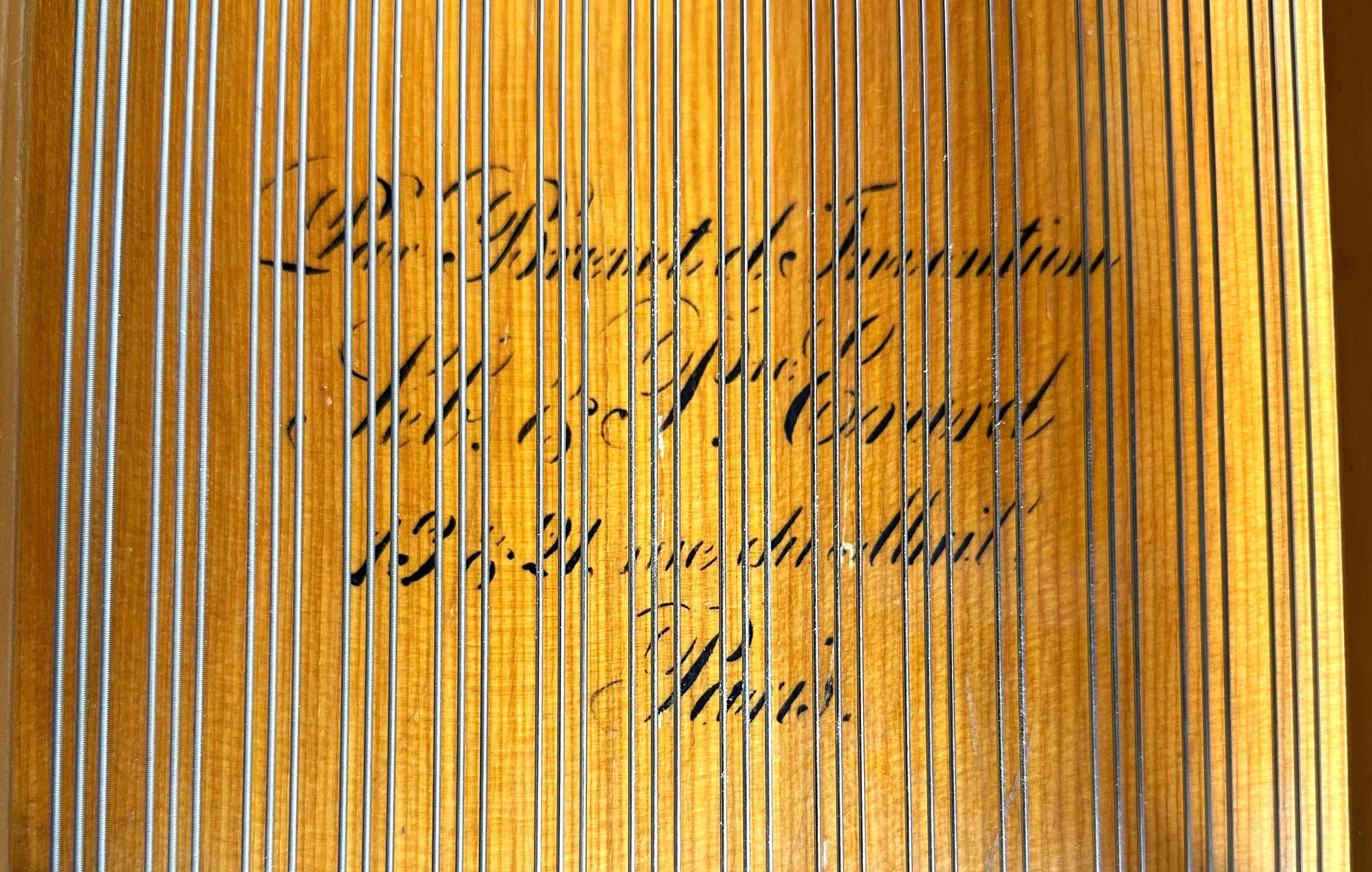 Parallelsträngiges Grand Piano von Erard mit Bank, Paris, 1895 im Angebot 12