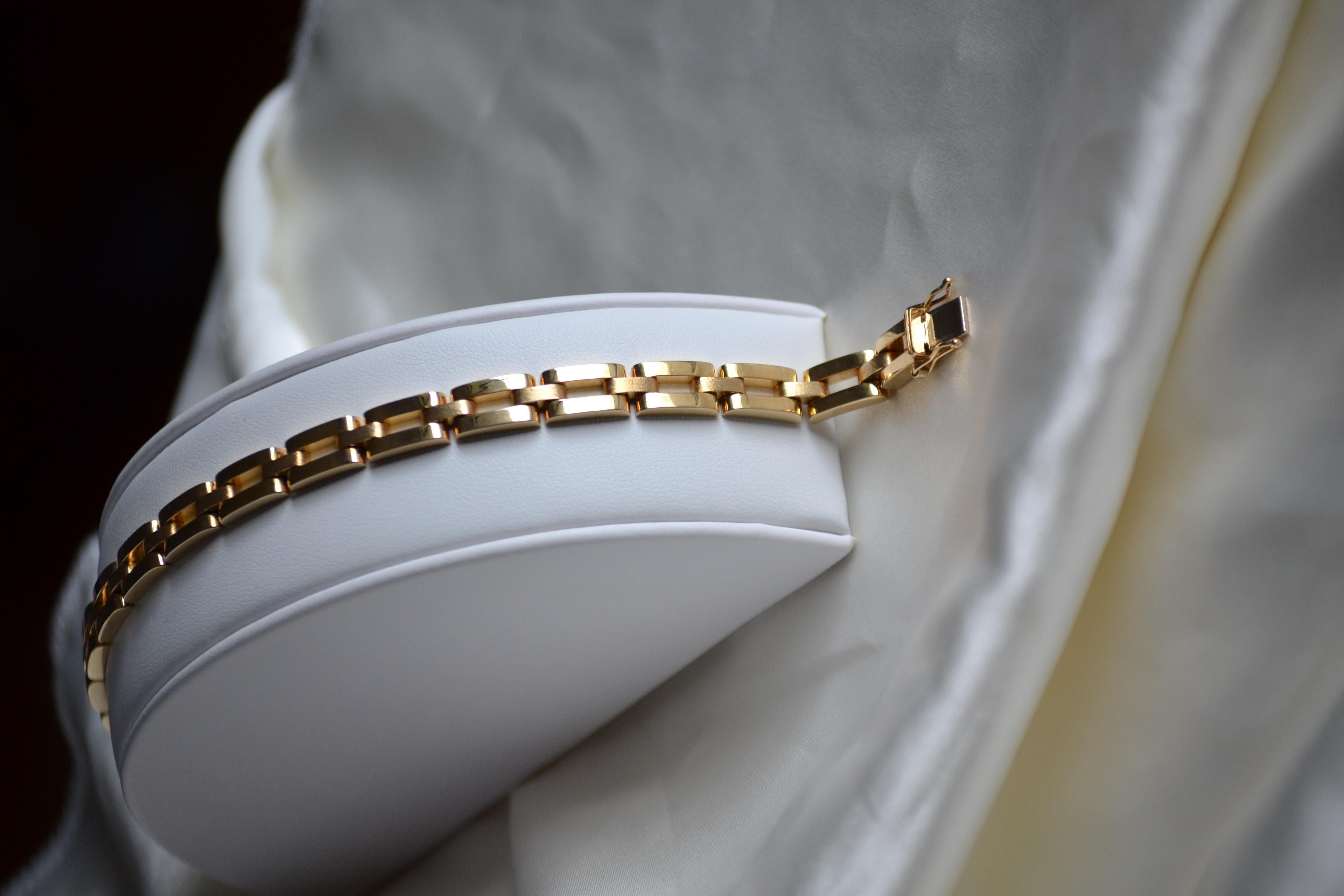 A Link Bracelet en or jaune 18K en vente 3