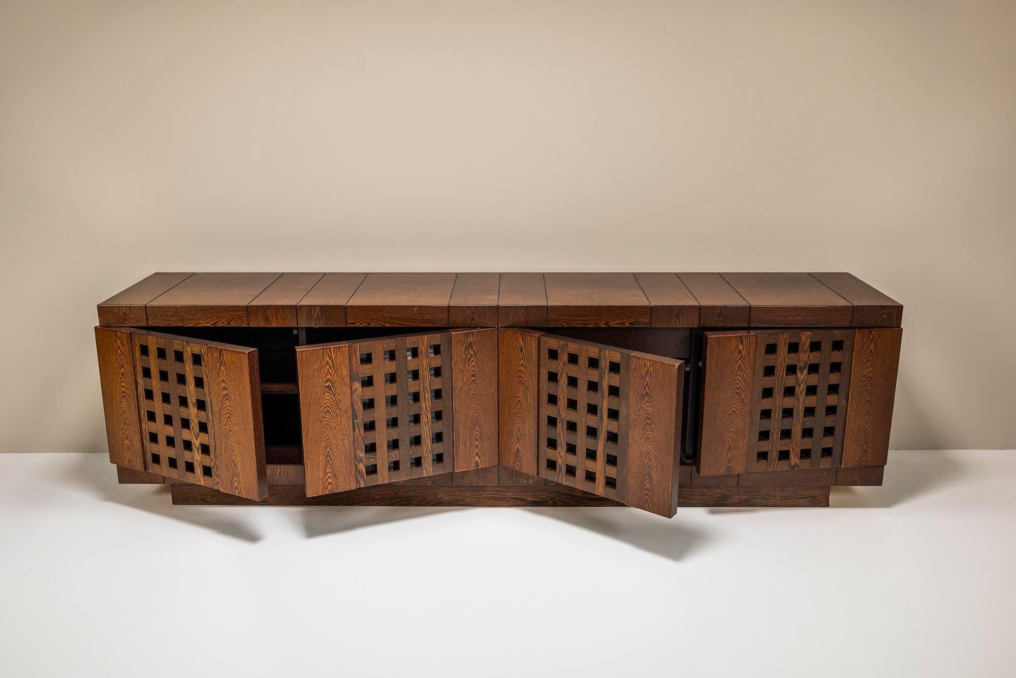 Mid-Century Modern 'Erasmo a 4' Sideboard In Wengé By Ferdinando Meccani, Italy 1970's For Sale