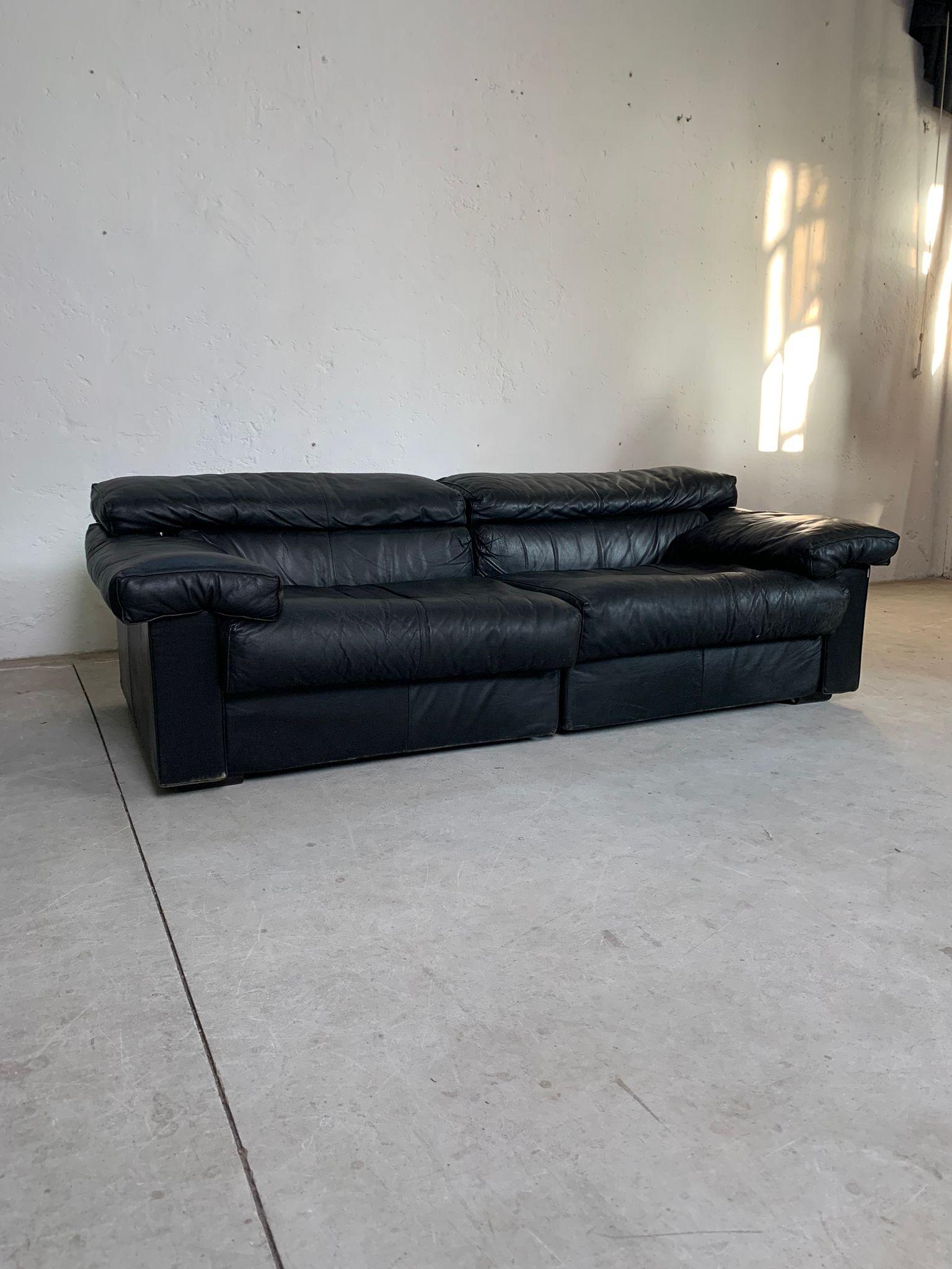 Modern Erasmo black leather sofa by Afra and Tobia Scarpa for B&B Italia, 1960s For Sale