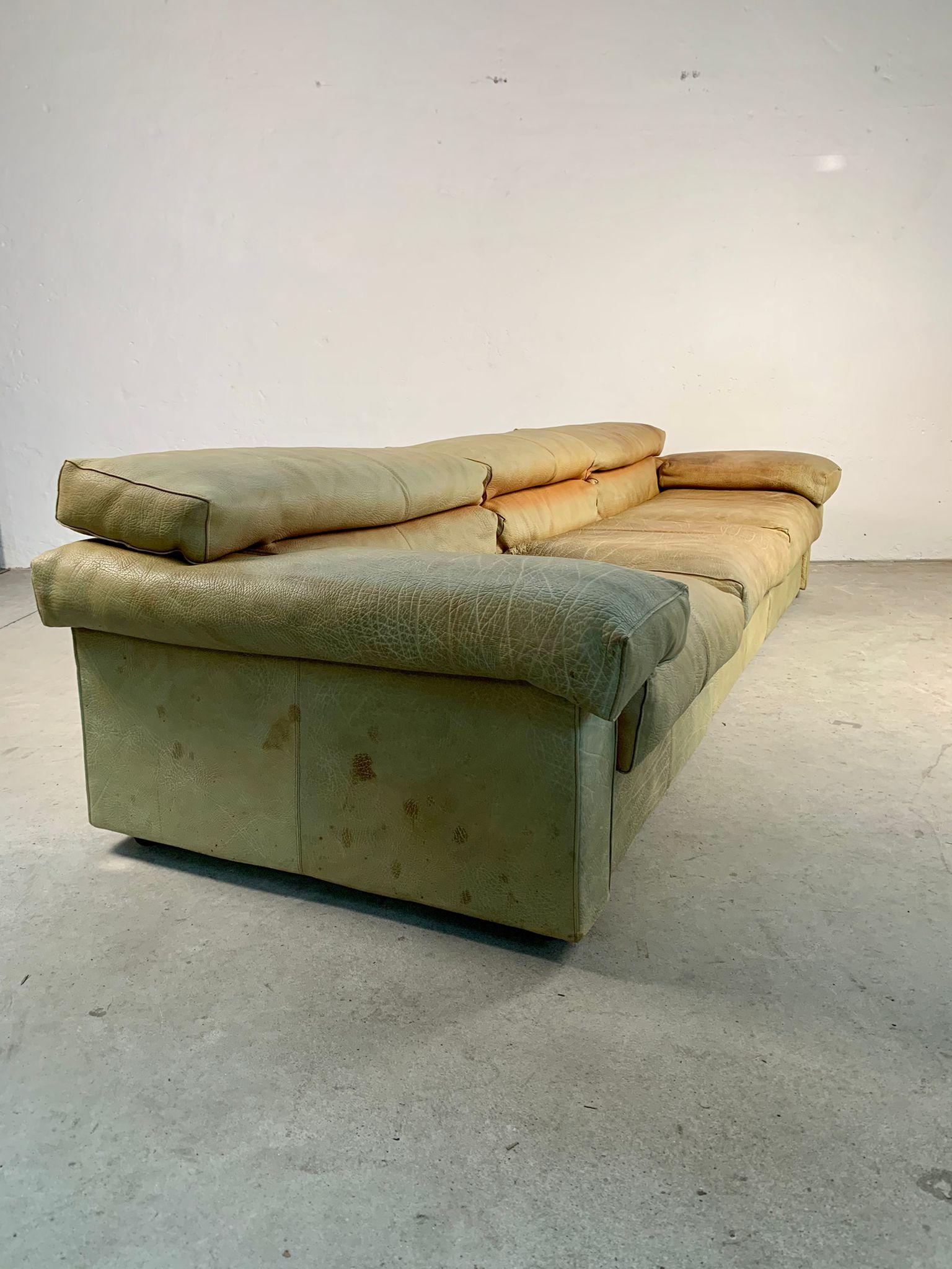 Erasmo leather sofa by Afra and Tobia Scarpa for B&B Italia, 1960s For Sale 3