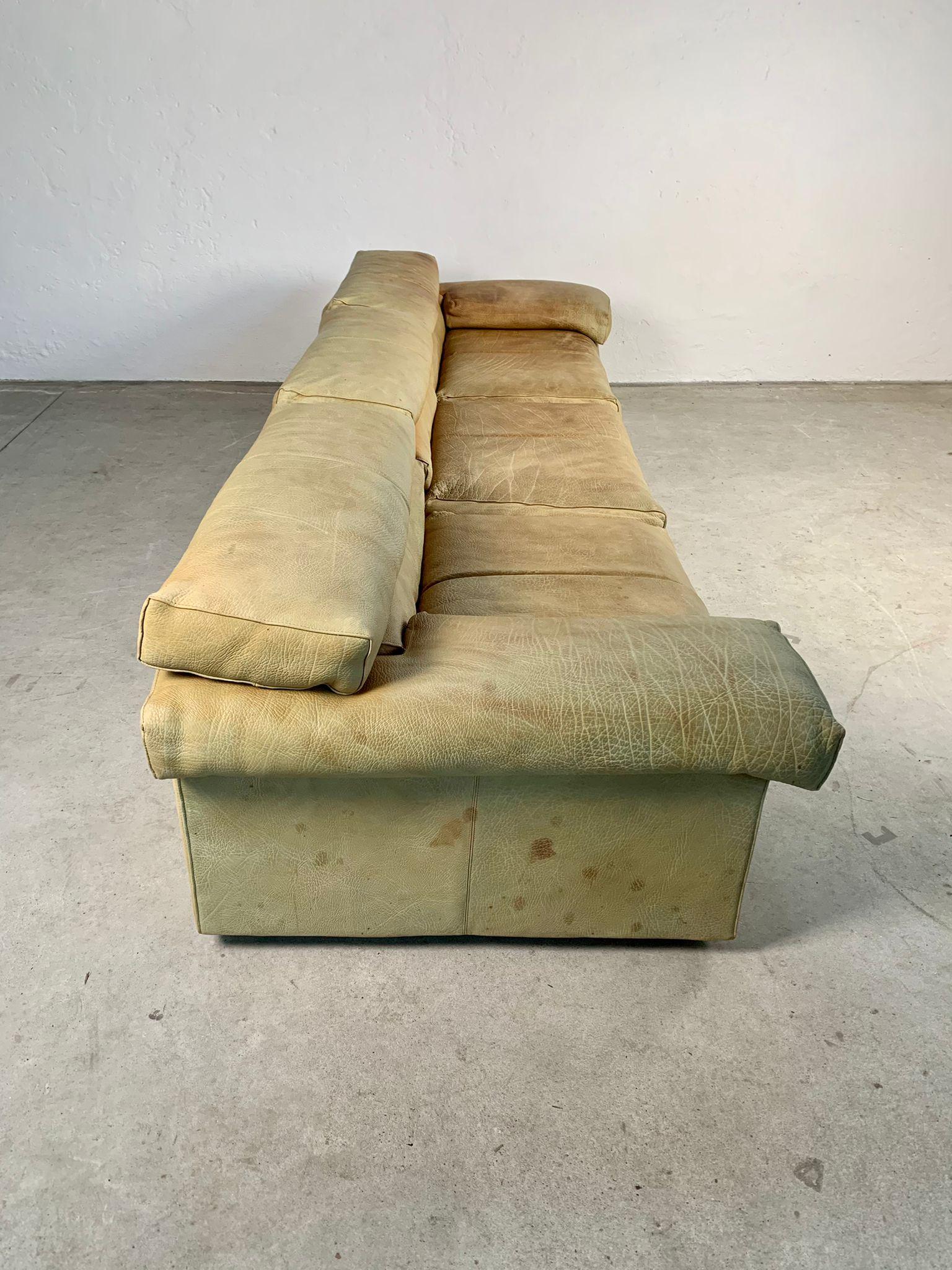 Erasmo leather sofa by Afra and Tobia Scarpa for B&B Italia, 1960s For Sale 8