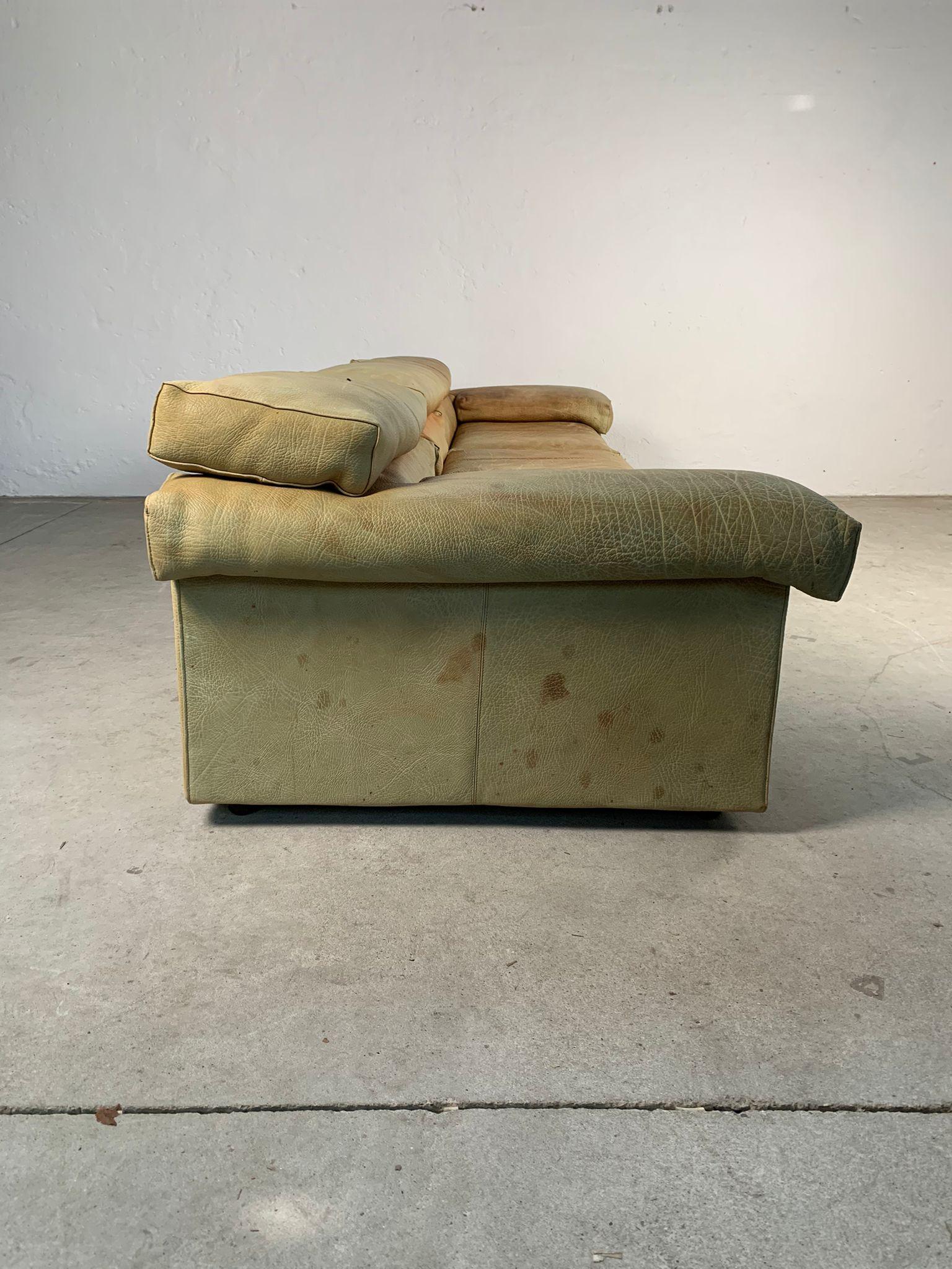 Erasmo leather sofa by Afra and Tobia Scarpa for B&B Italia, 1960s For Sale 11