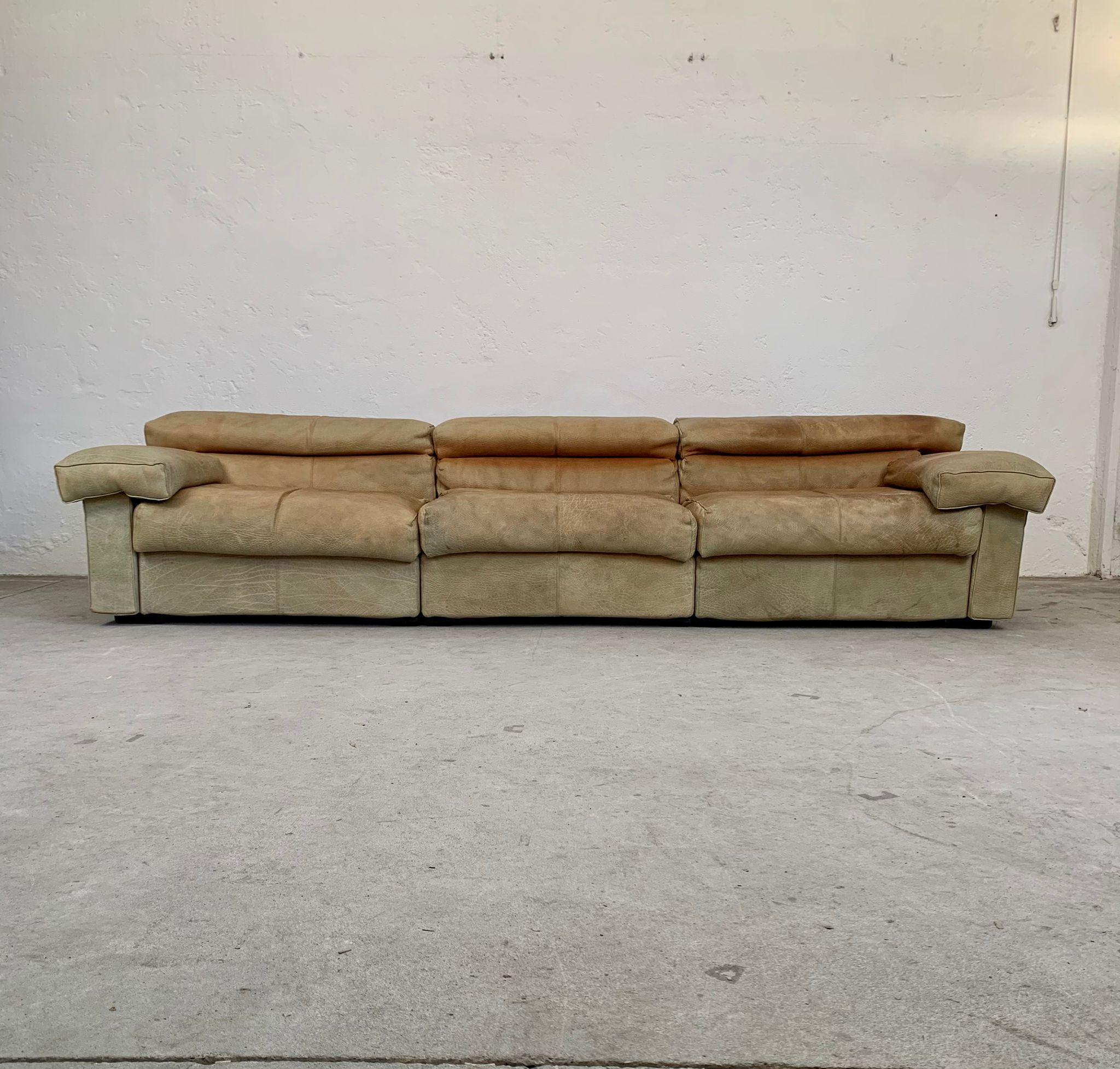 Italian Erasmo leather sofa by Afra and Tobia Scarpa for B&B Italia, 1960s For Sale