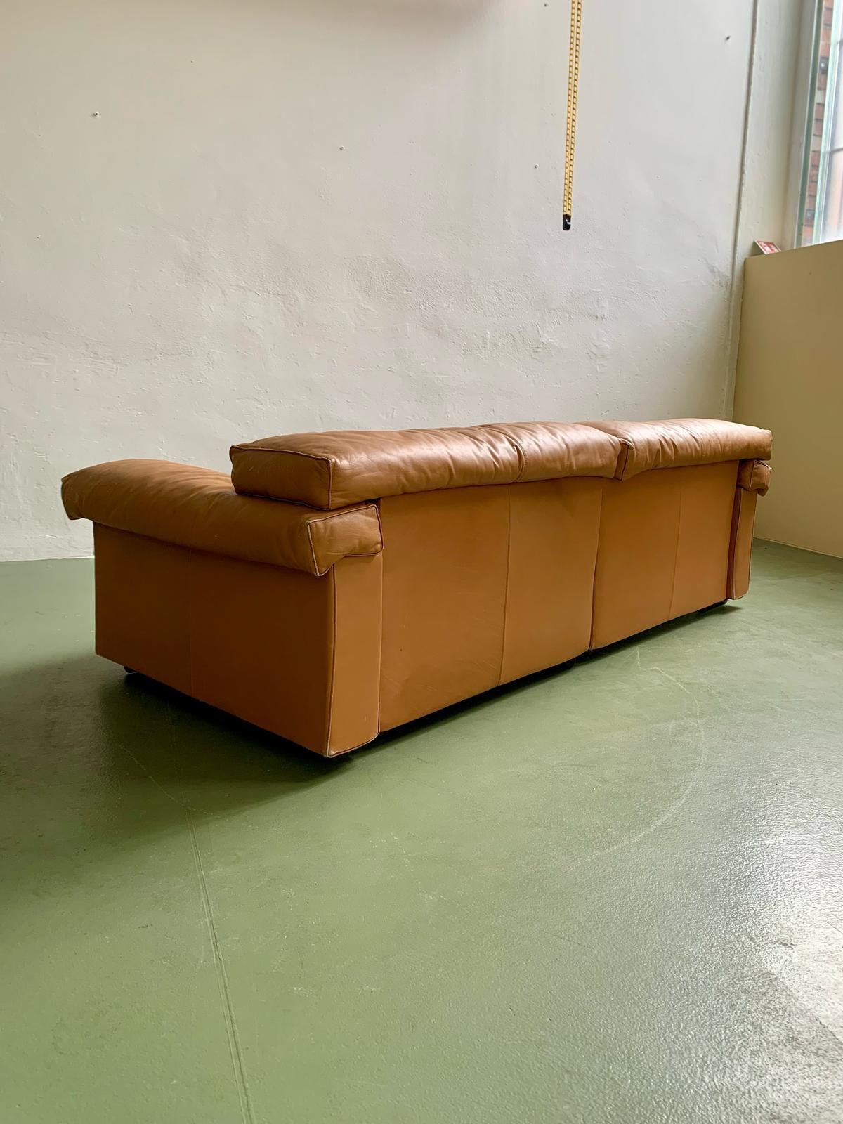 Erasmo sofa in brown Leather by Afra and Tobia Scarpa, B&B Italia, 1970s In Good Condition For Sale In Milano, IT
