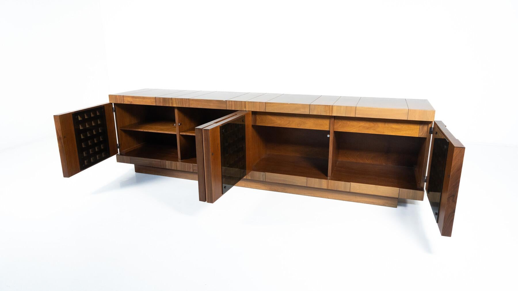 Erasmo Sideboard by Ferdinando Meccani for Meccani Arredamenti, 1972 in vendita 4