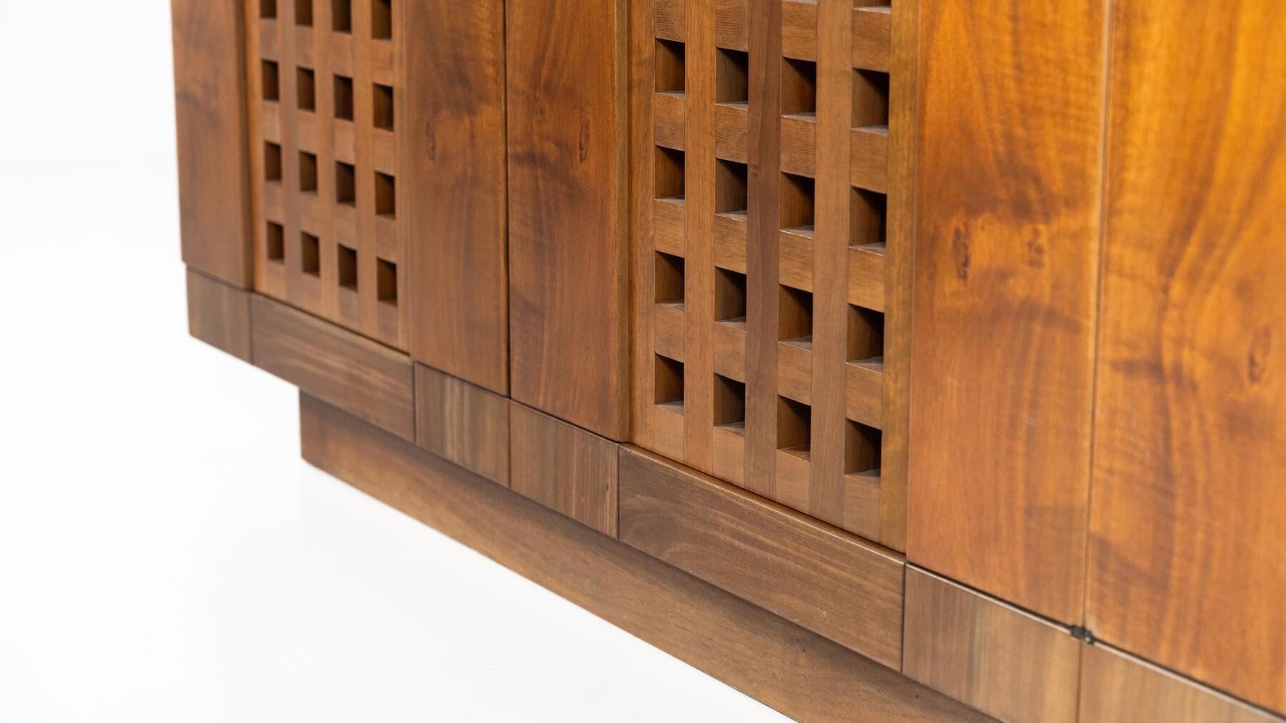 Erasmo Sideboard by Ferdinando Meccani for Meccani Arredamenti, 1972 in vendita 2