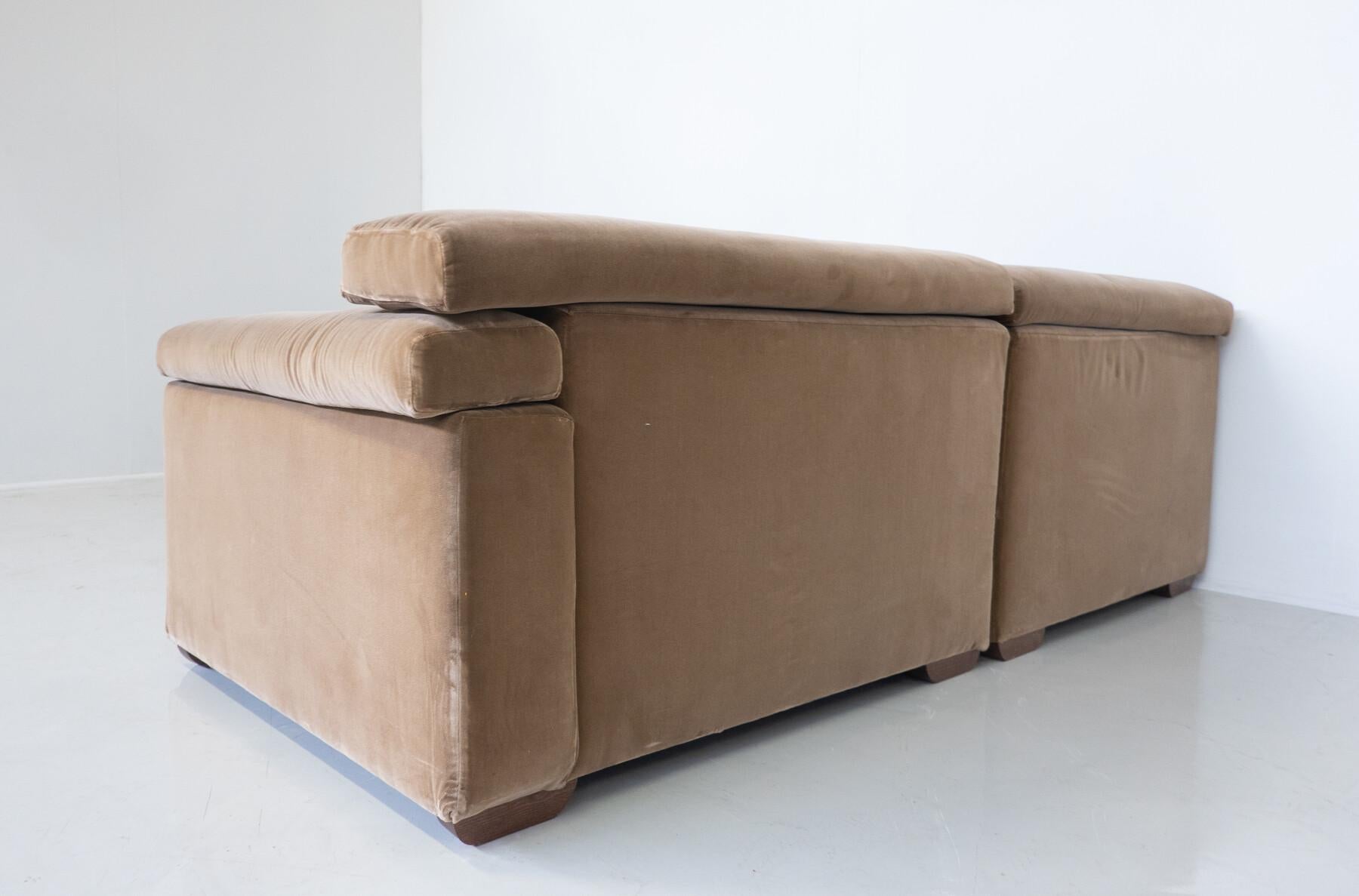 Erasmo Sofa by Afra and Tobia Scarpa, B&B Italia, 1973 - New Upholstery In Good Condition For Sale In Brussels, BE