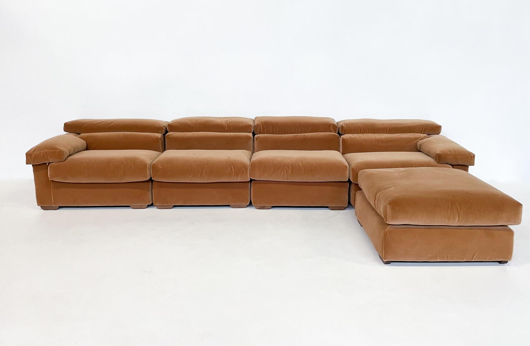 Late 20th Century Erasmo Sofa by Afra and Tobia Scarpa, B&B Italia, 1973, New Upholstery