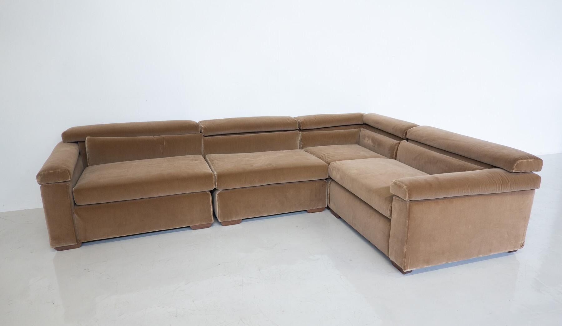 Late 20th Century Erasmo Sofa by Afra and Tobia Scarpa, B&B Italia, 1973 - New Upholstery For Sale