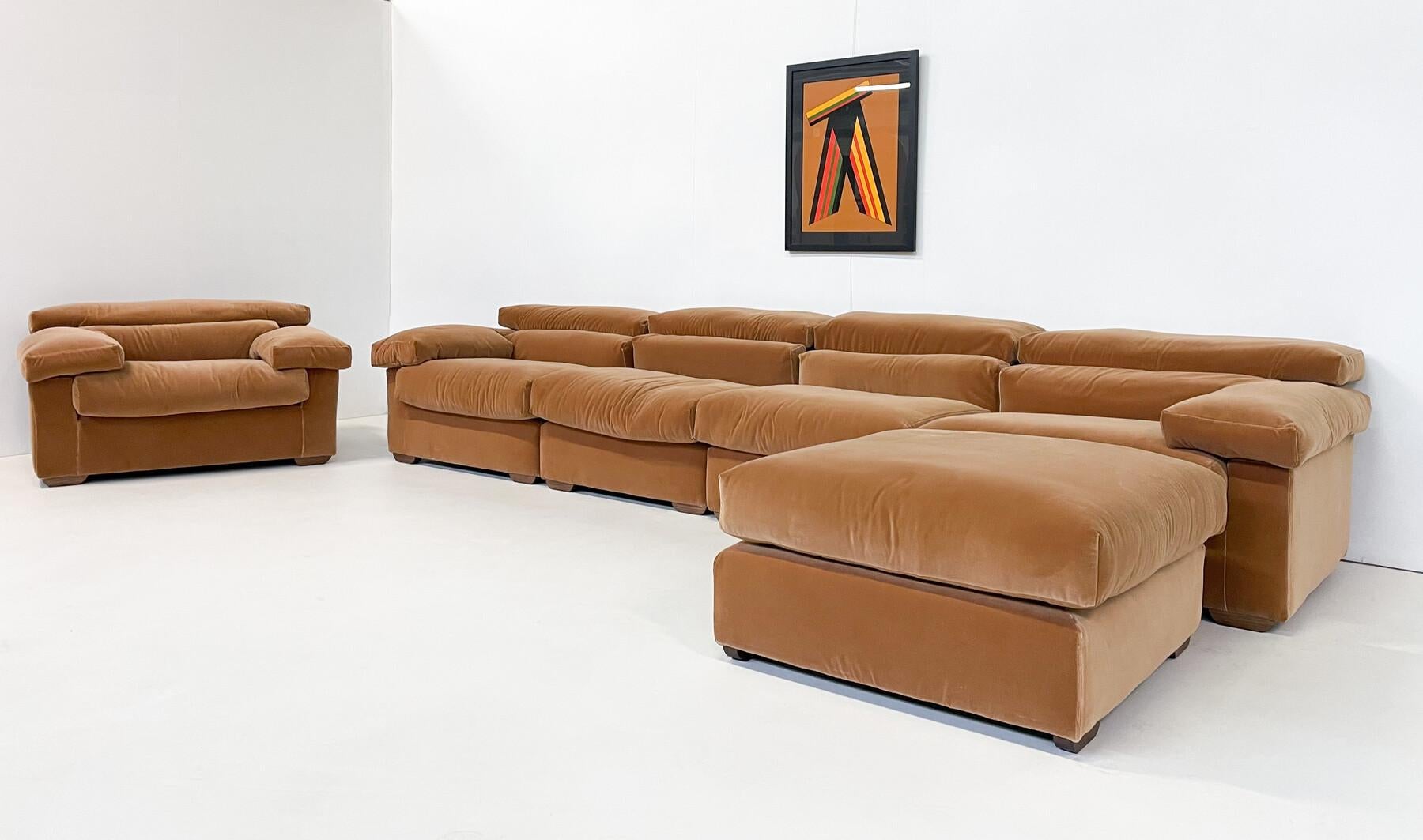 Erasmo Sofa by Afra and Tobia Scarpa, B&B Italia, 1973, New Upholstery 3