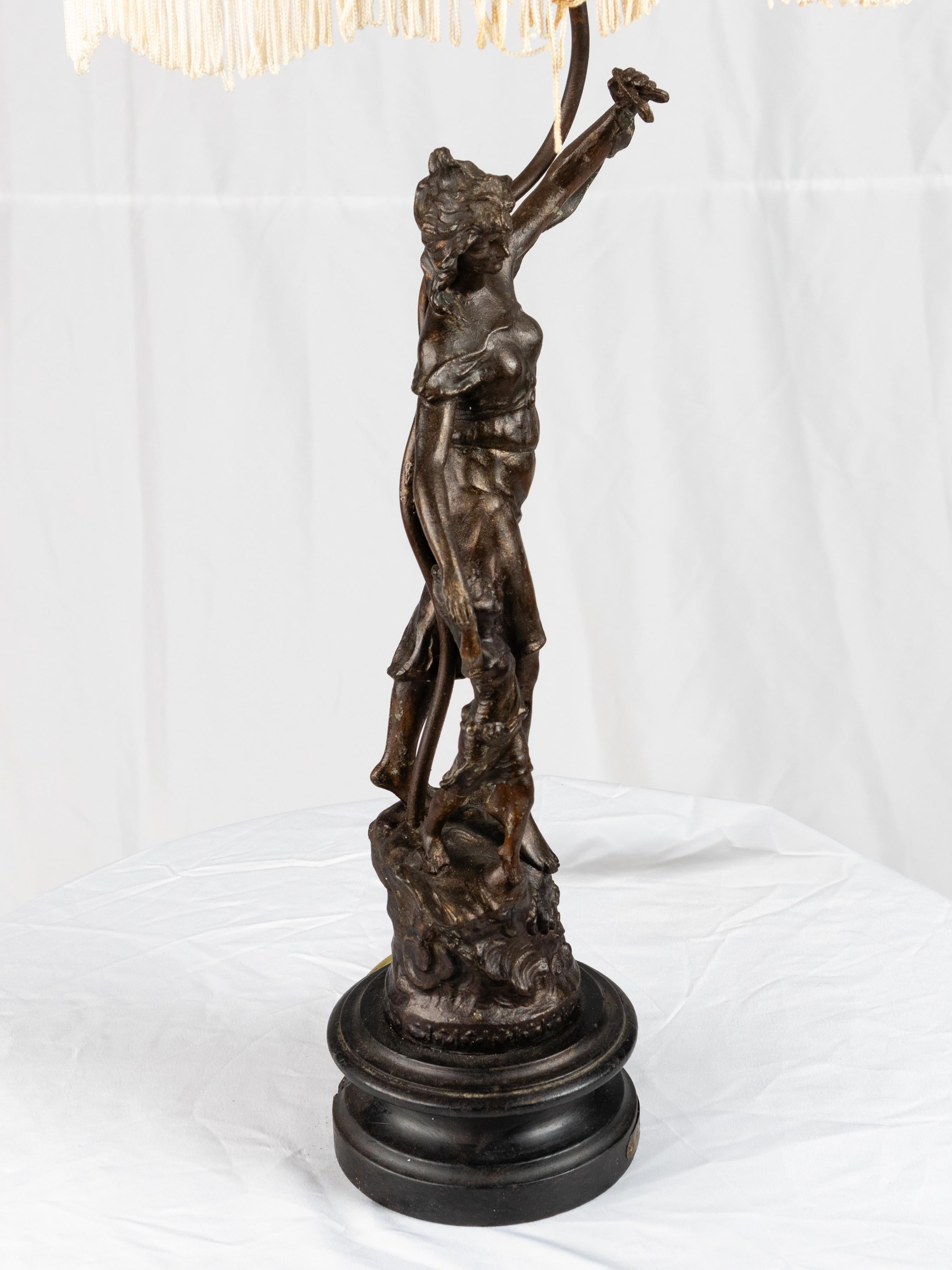 Erato Musa de la Danza Lámpara de Sobremesa Brocada, Siglo XIX en Bastante bueno estado para la venta en Lisbon, PT