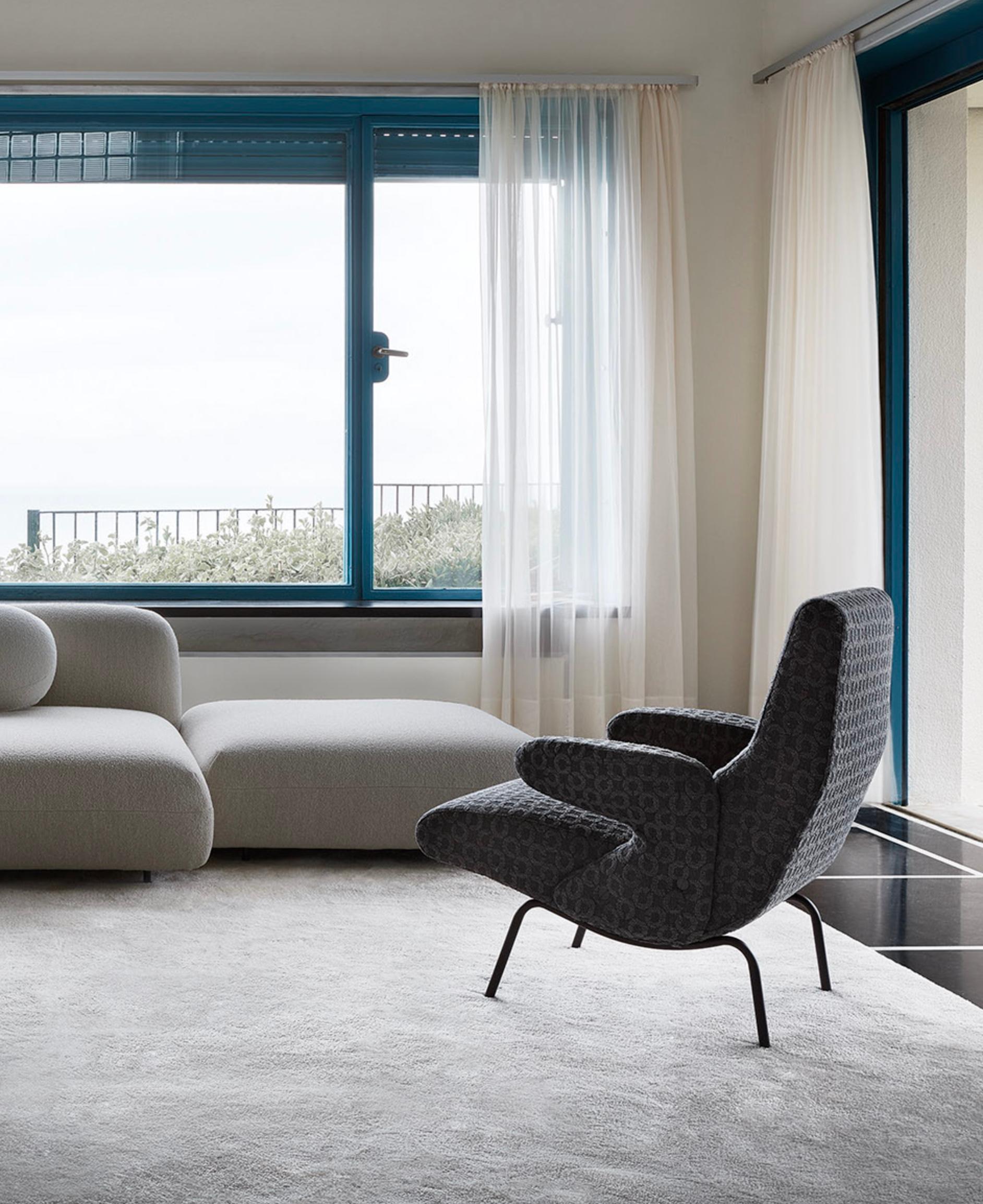 Erberto Carboni 'Delfino' Lounge Chair and Ottoman for Arflex For Sale 1