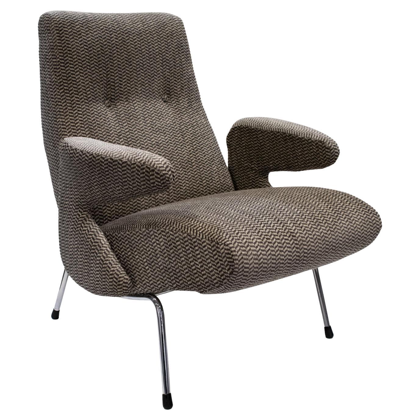 Erberto Carboni "Delfino" Chaise longue sculpturale avec base chromée 1960s