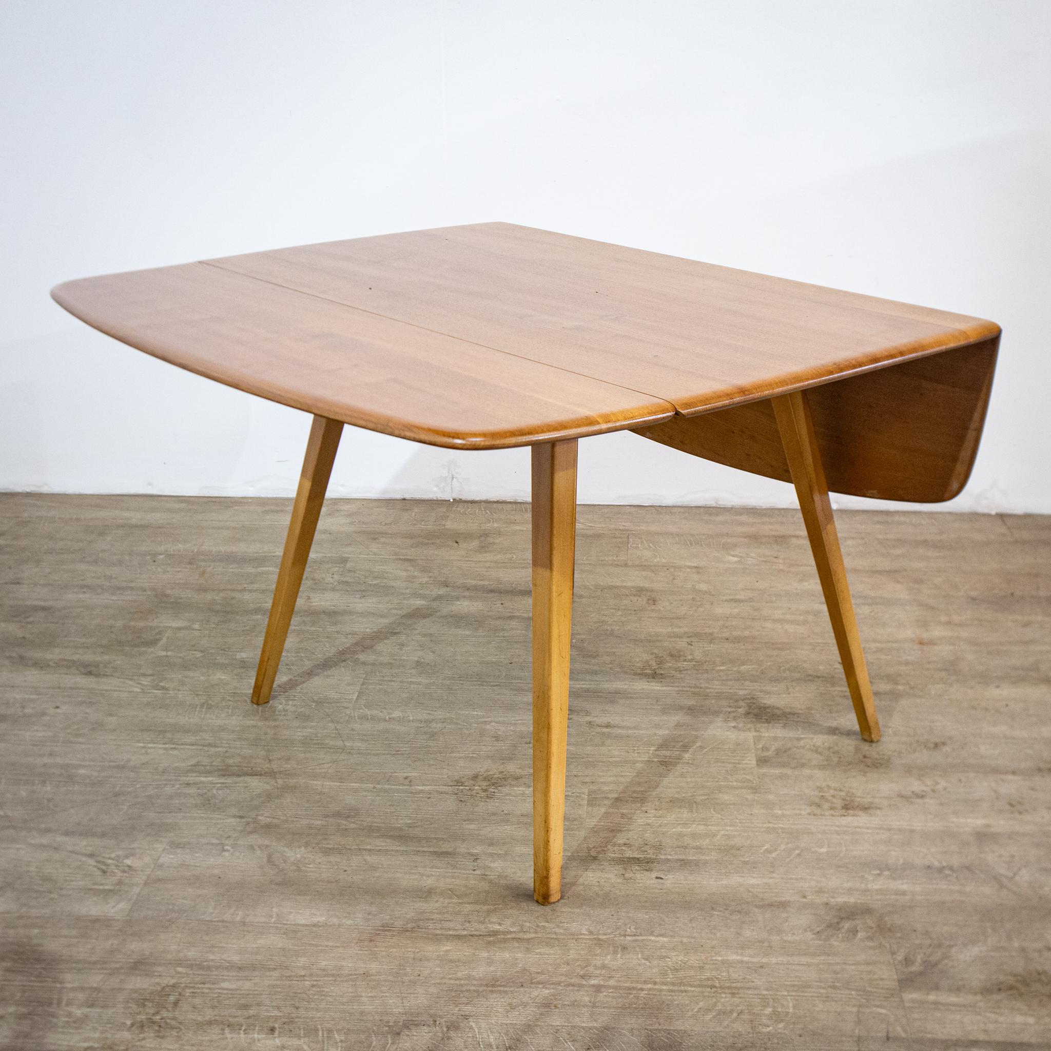 Table de salle à manger à abattant modèle 492 et 4 chaises Ercol en vente 3