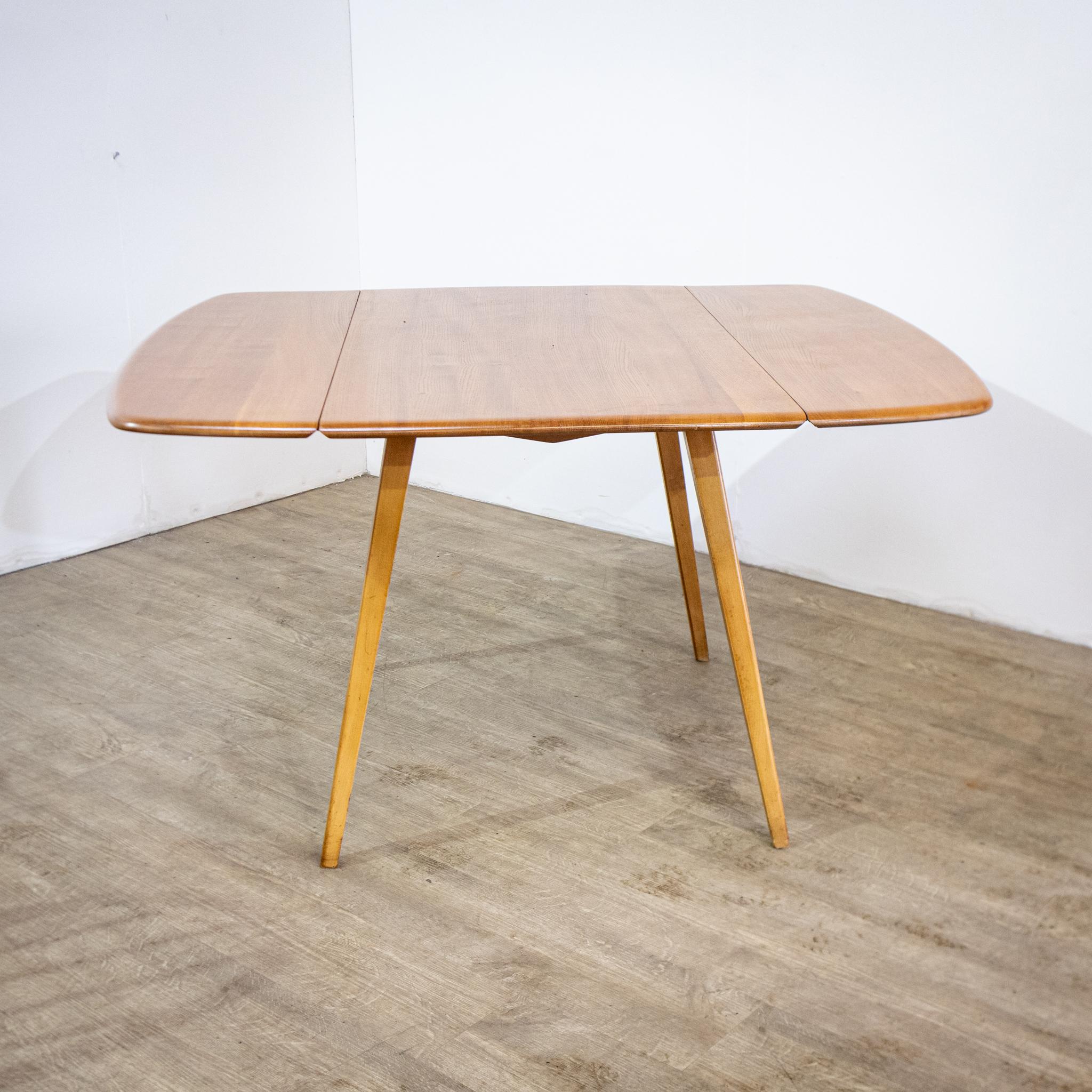 Table de salle à manger à abattant modèle 492 et 4 chaises Ercol en vente 5