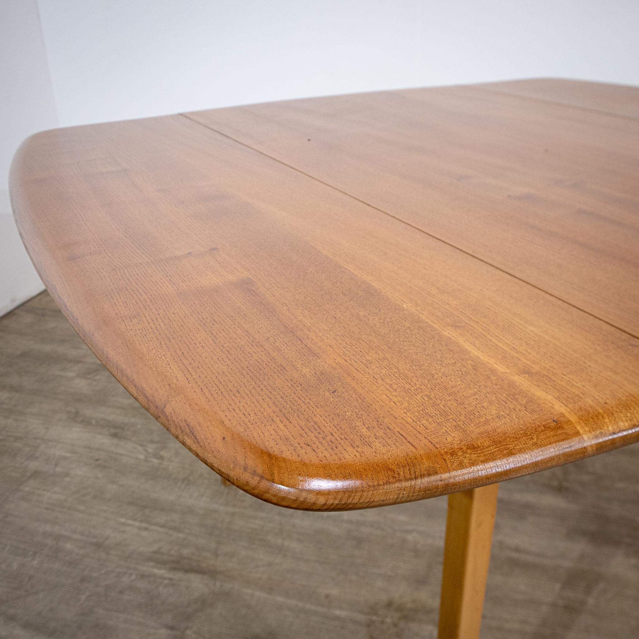 Table de salle à manger à abattant modèle 492 et 4 chaises Ercol en vente 8
