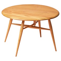 Ercol Dropleaf Coffee Or Side Table in Elm and Beech, 1960s