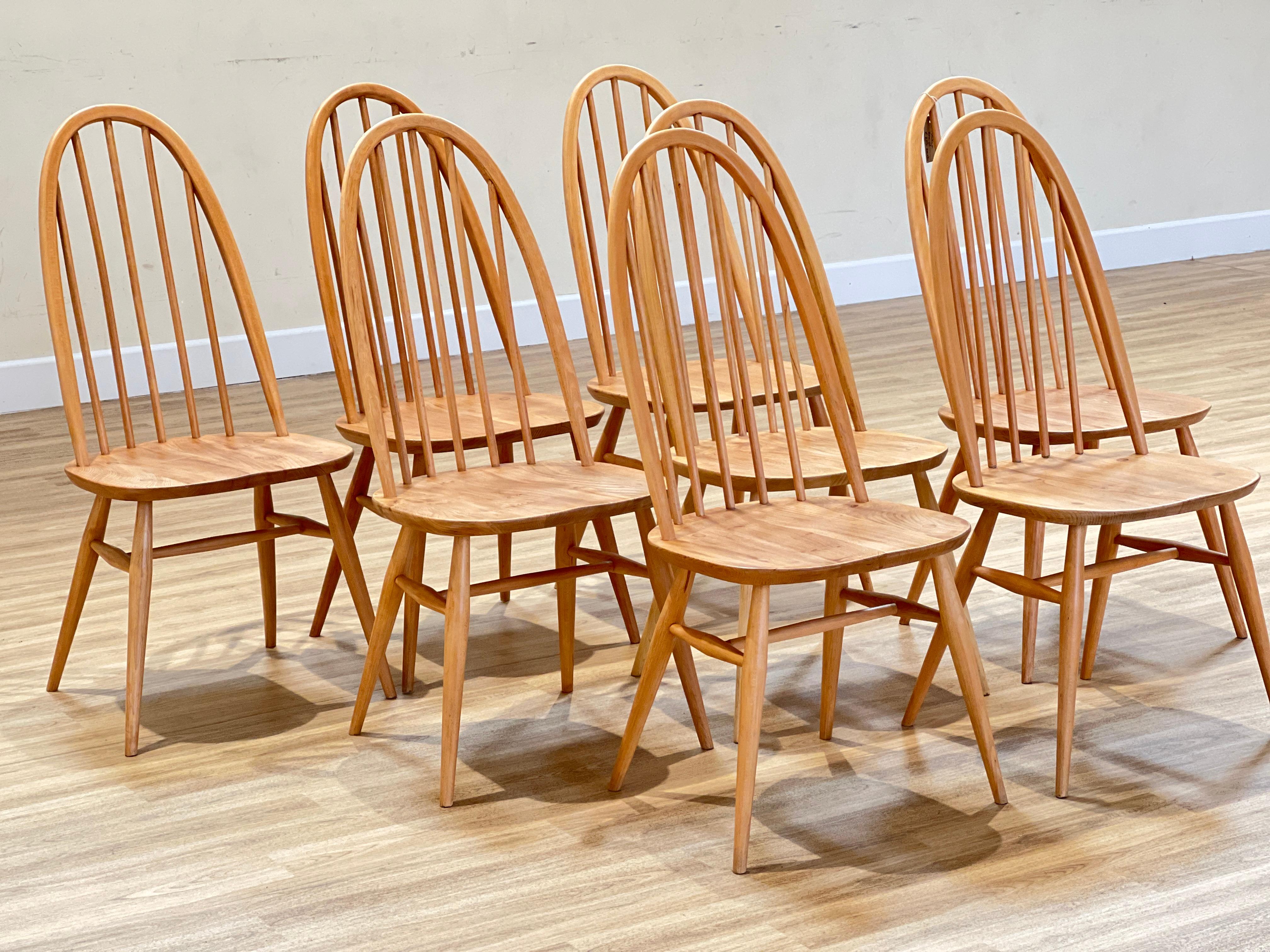 Mid-Century Modern Chaises de salle à manger Ercol Elm en vente