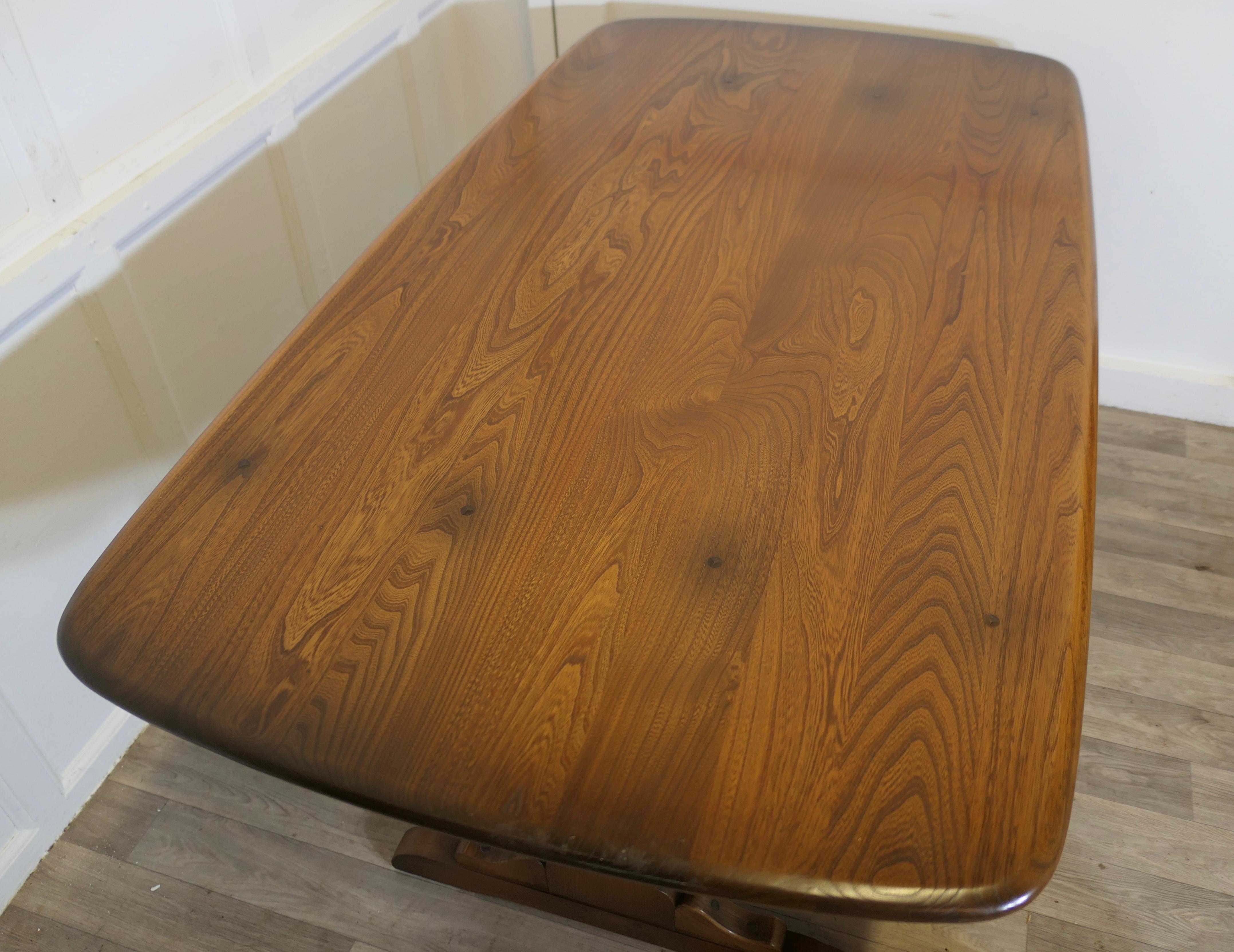 Ercol Golden Elm Refectory Dining Table  This is a Superb piece it is a good qua For Sale 2