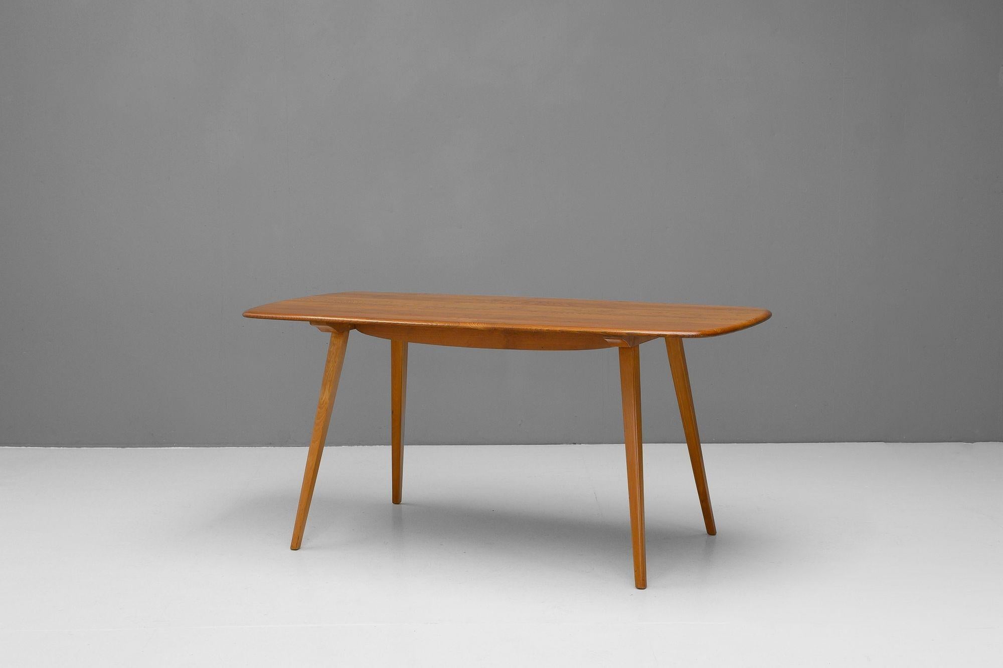 Mid-Century moderno Tavolo da pranzo Ercol Plank in vendita