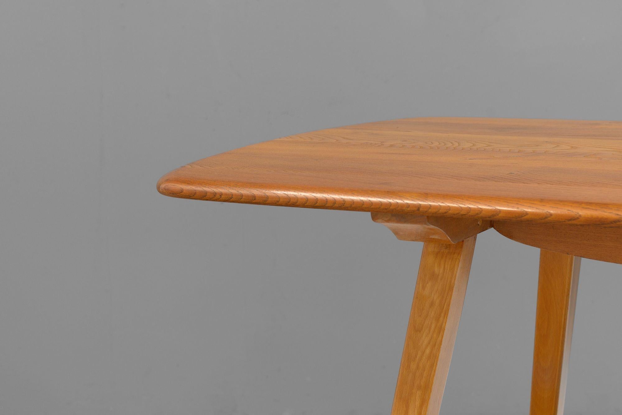 Metà XX secolo Tavolo da pranzo Ercol Plank in vendita