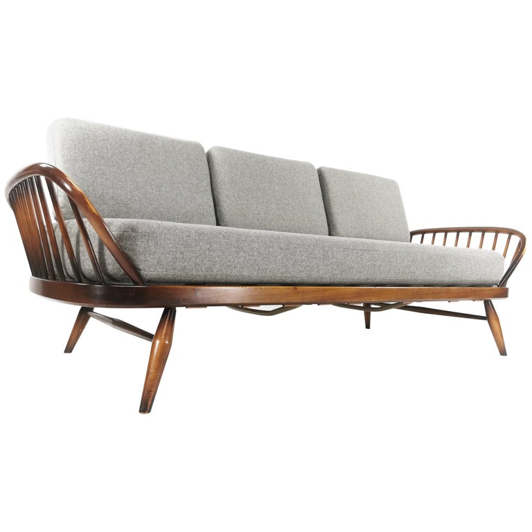 Ercol Soft Grey Herringbone Day Bed Studio Couch Sofa Vintage