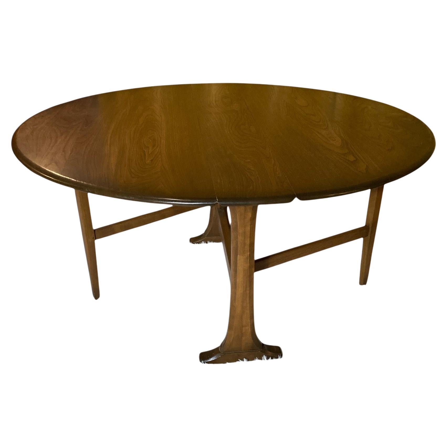 Ercol Windsor Gate Legged or drop leaf Dining Table For Sale