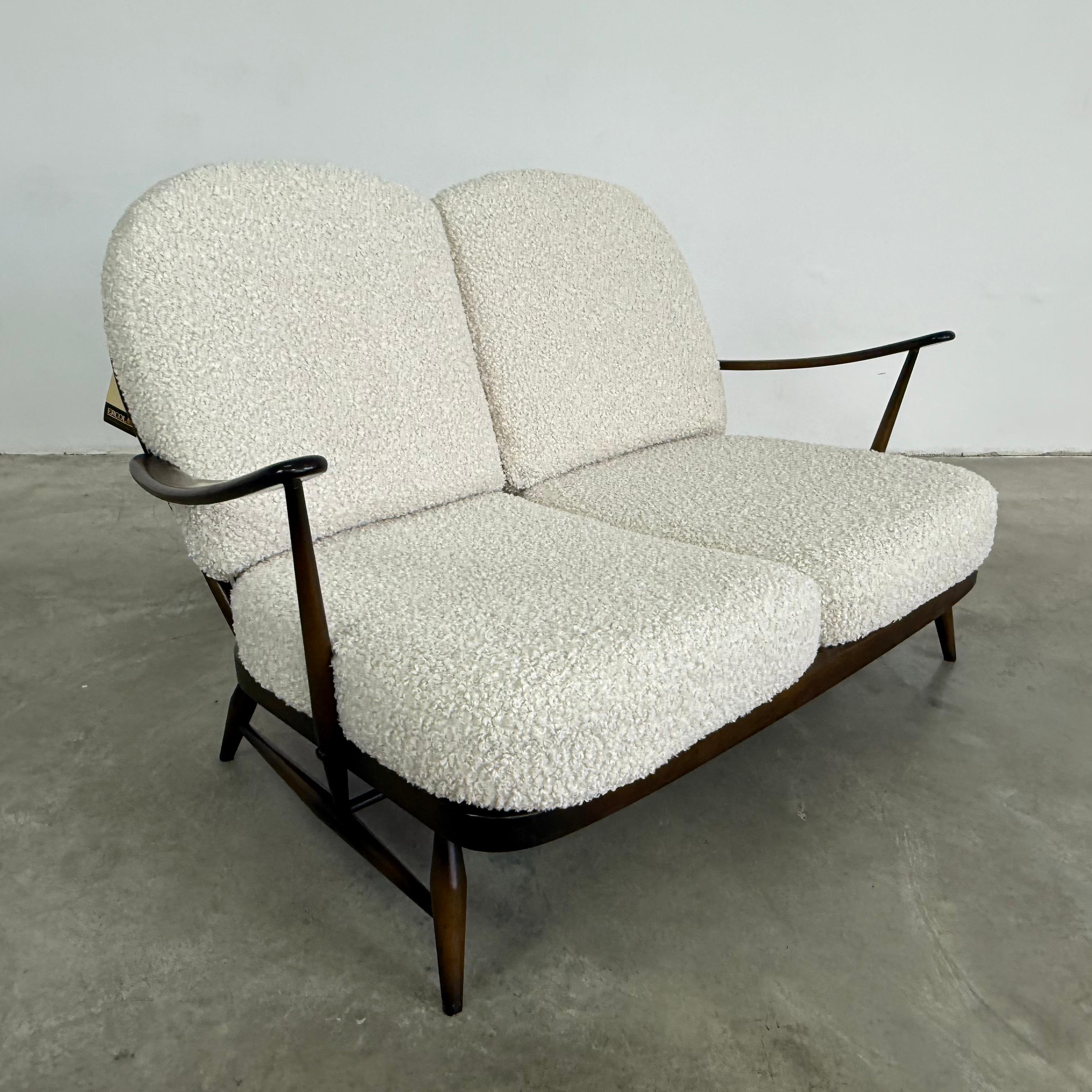 Mid-Century moderno Divano a due posti Ercol Windsor in vendita