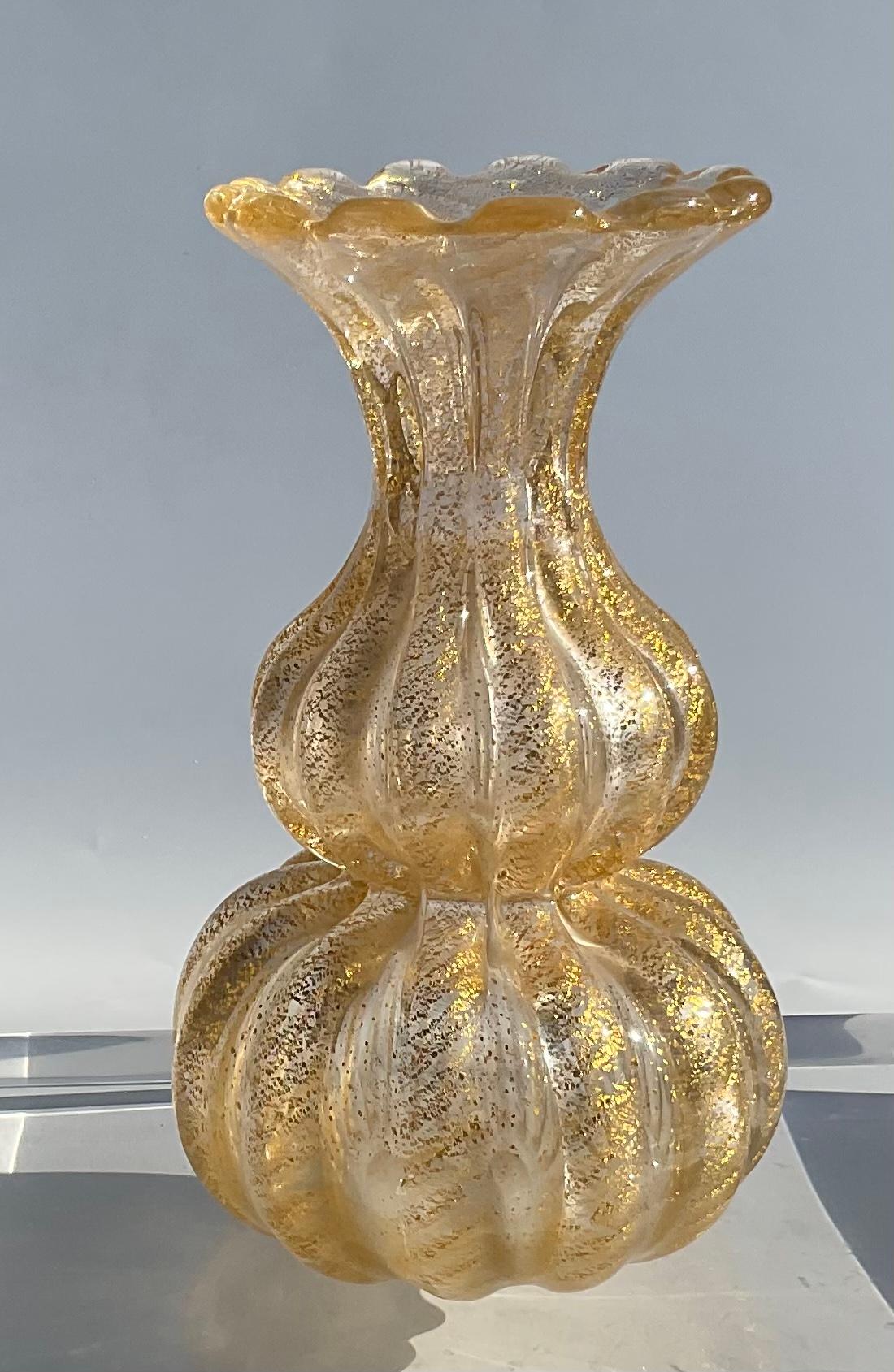 Mid-20th Century Ercole Barovier Barovier and Toso Murano Cordonato D’oro Vase circa 1950s Gold