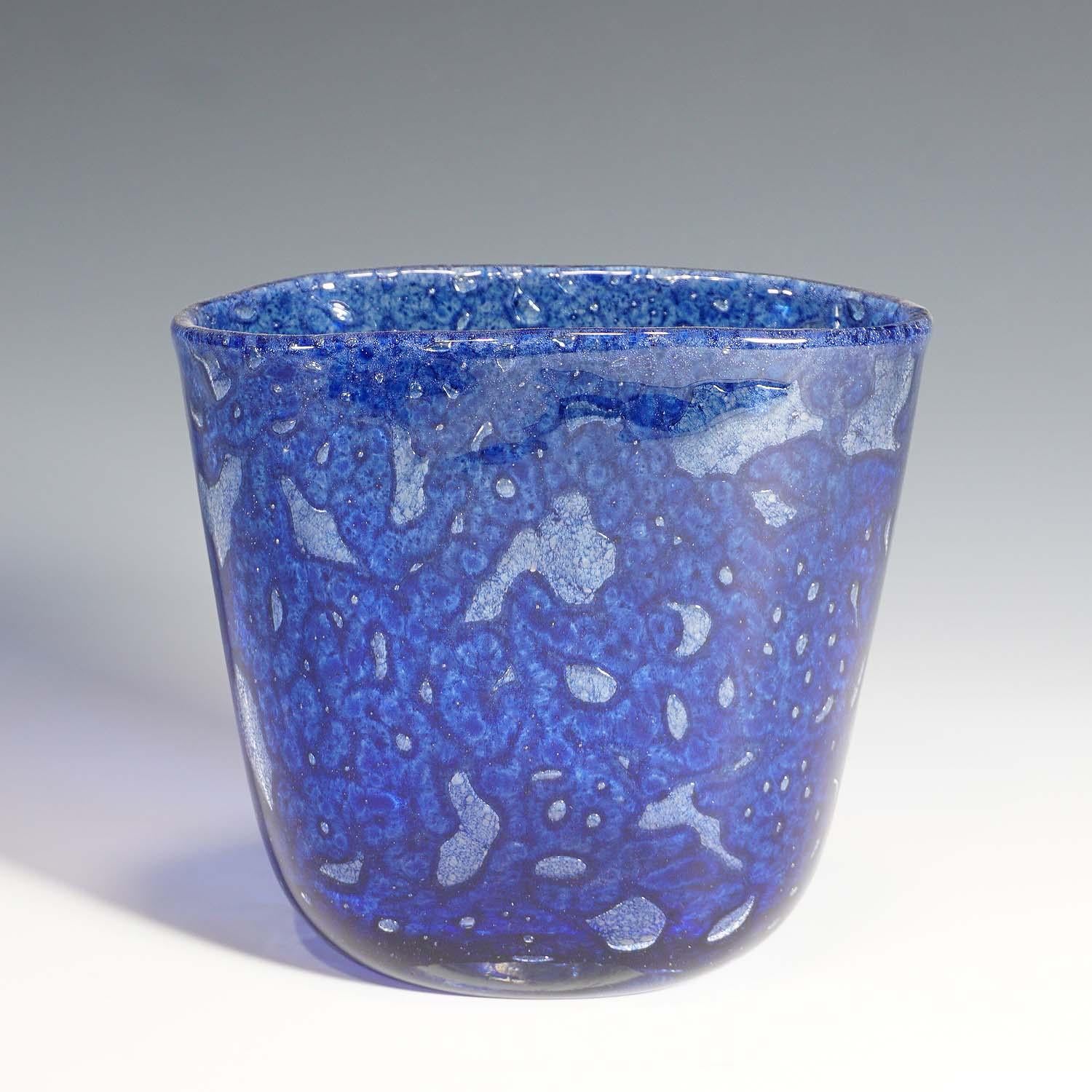 Ercol Barovier - Barovier&Toso Vase Efeso ca. 1960s

Un grand vase bleu de la série 