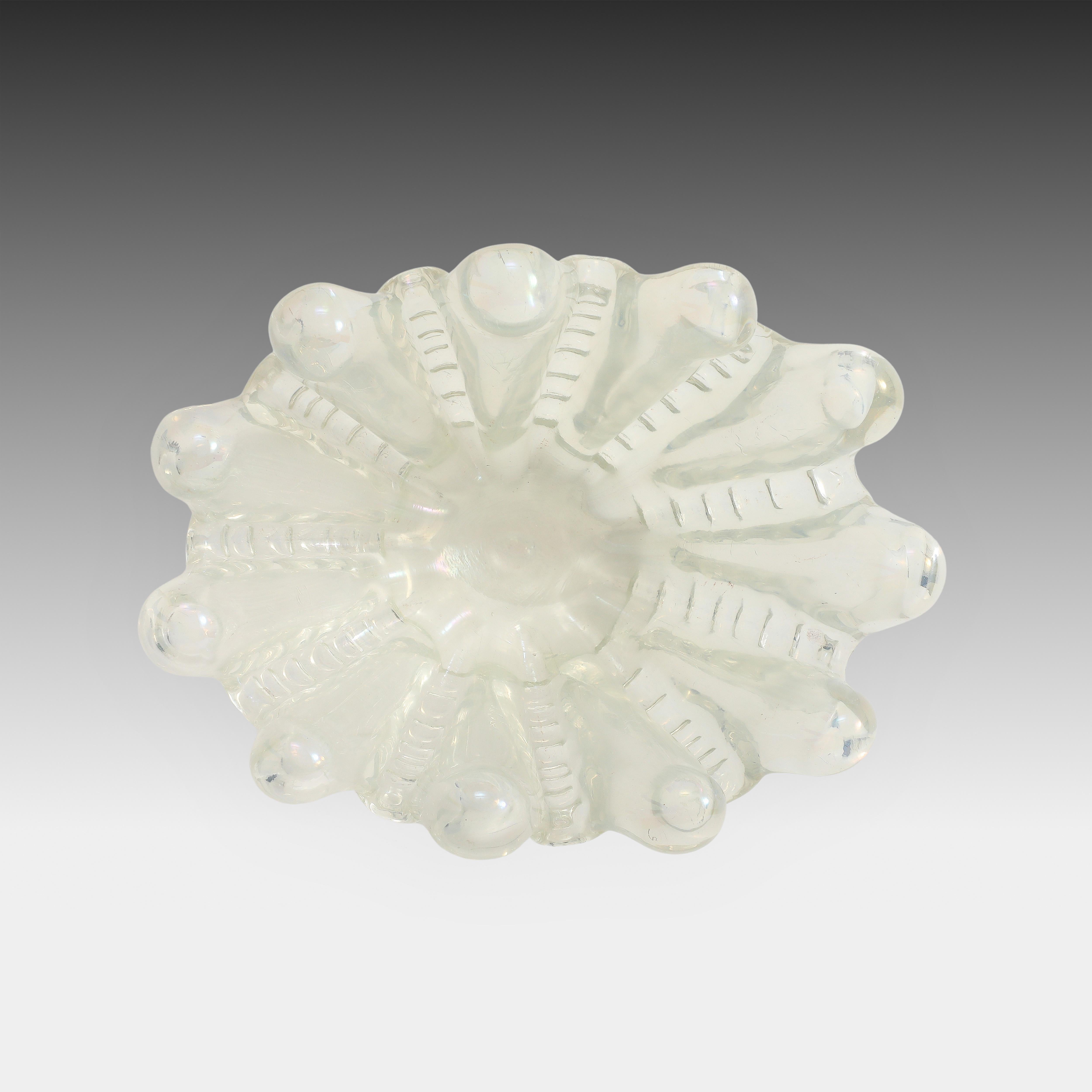 Ercole Barovier Gran cuenco de vidrio iridiscente Grosse Costolature Clam Shell, años 40 Vidrio soplado en venta