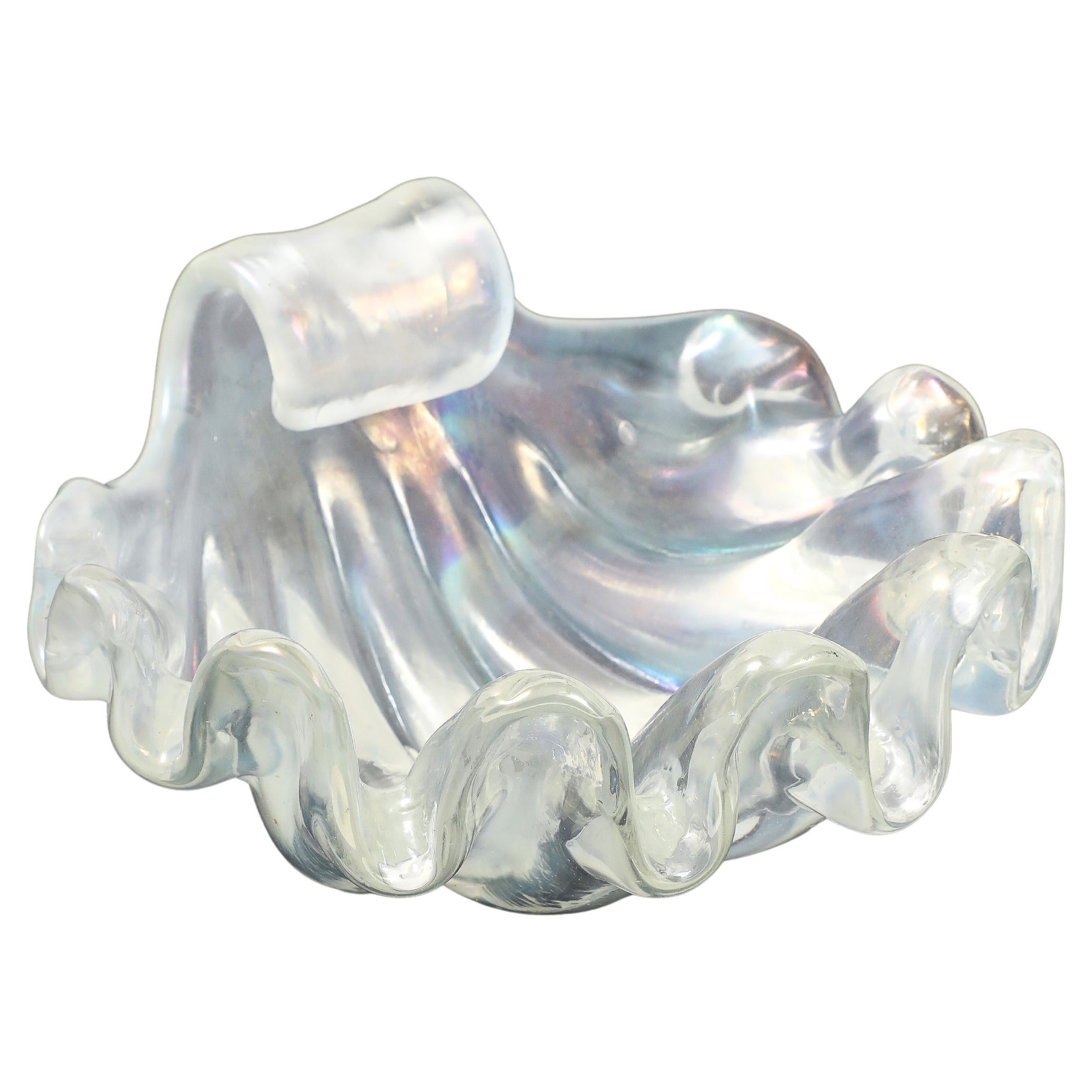 Ercole Barovier for Ferro Toso Barovier Iridescent Seashell Glass Bowl, 1930s im Angebot