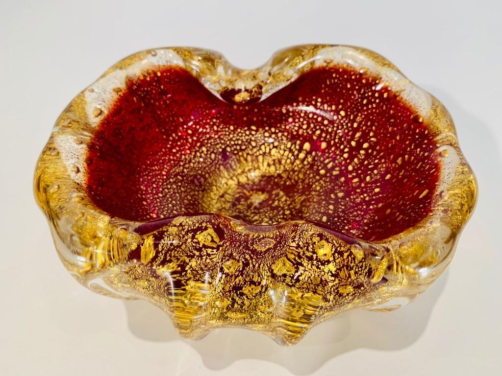 Incredible Ercole Barovier Murano glass red and gold circa 1950 bowl.