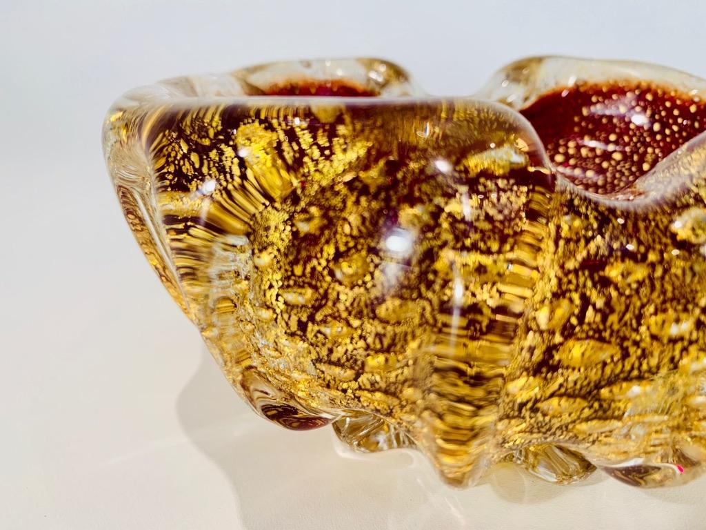 Italian Ercole Barovier Murano glass red and gold 1950 bowl. For Sale