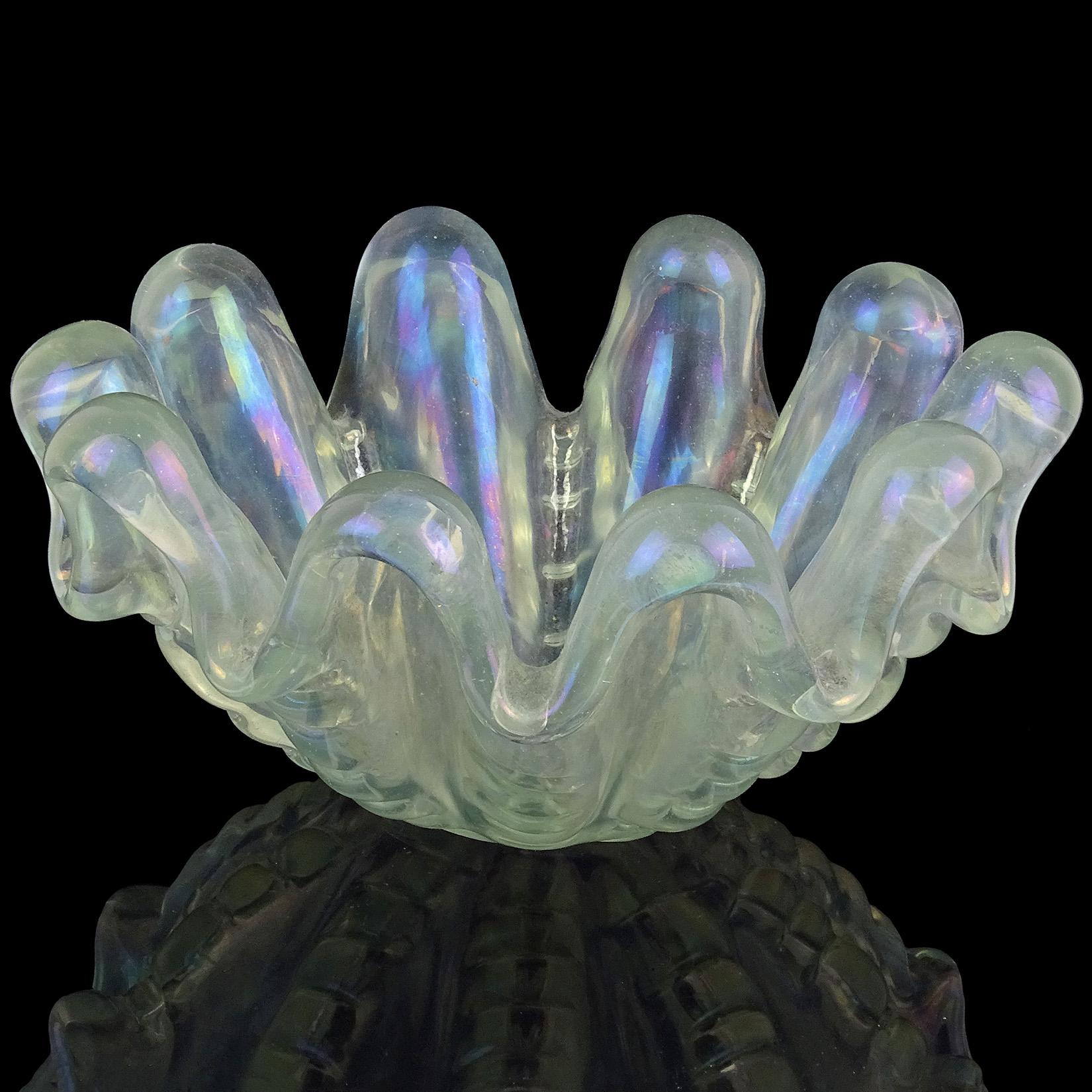 Hand-Crafted Ercole Barovier Murano Iridescent Italian Art Glass Conch Seashell Center Bowl