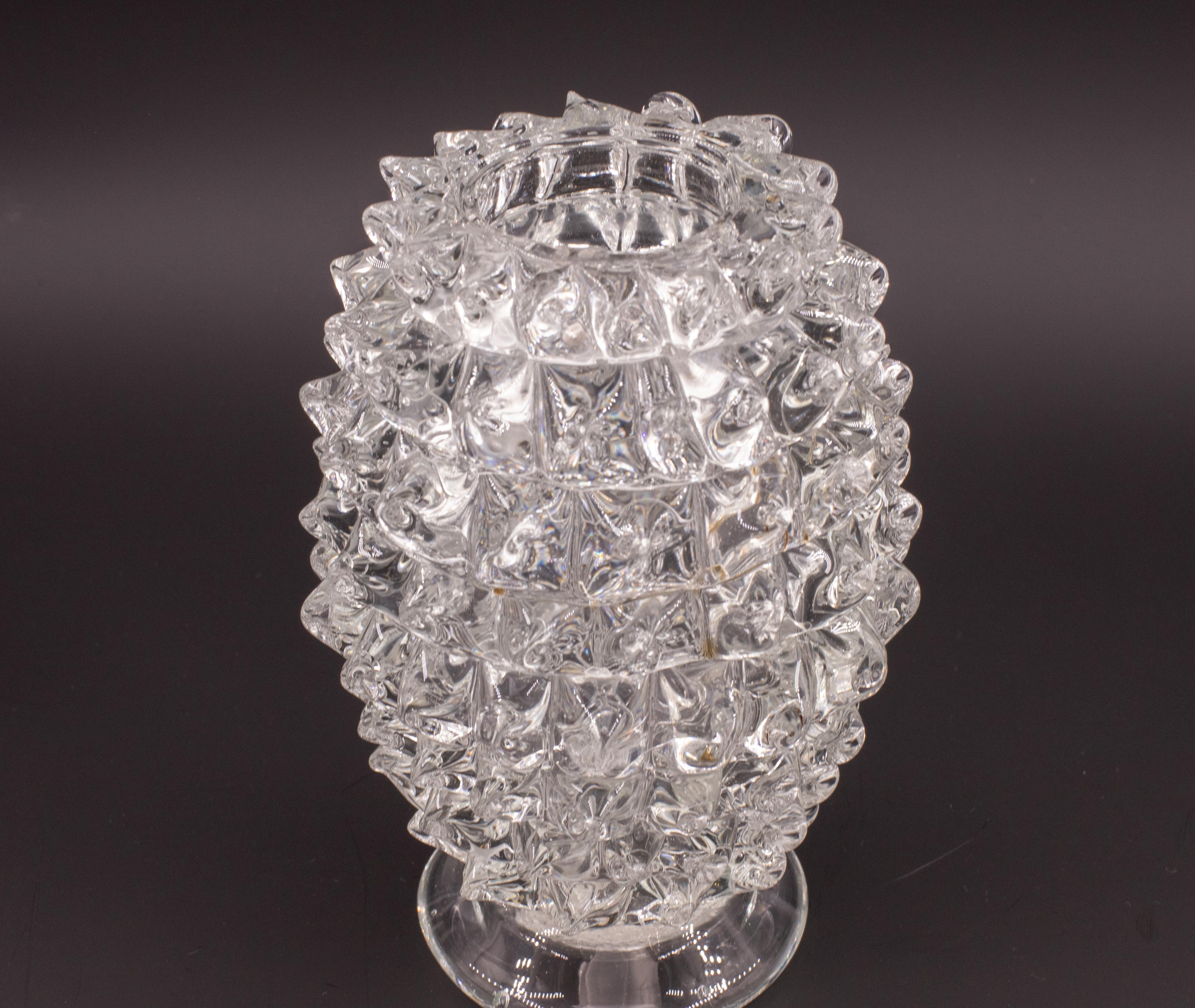 Amazing midcentury mouth-blown rostrato crystal Murano glass vase. This wonderful object was produced during the 1940s in Italy by Ercole Barovier for Barovier & Toso.

This masterpiece is a fantastic tribute to the incredible workmanship of the