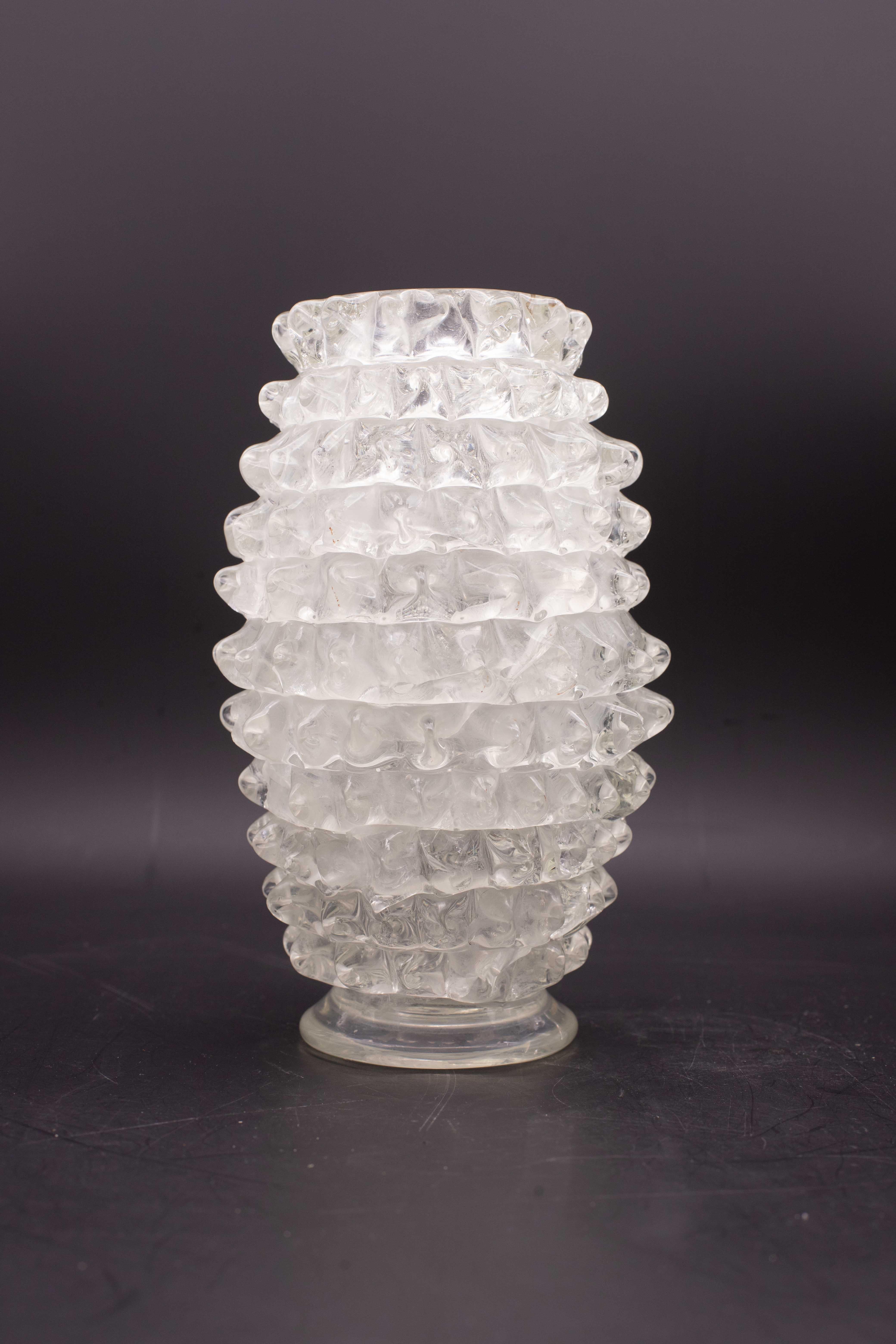 Amazing midcentury mouth-blown rostrato crystal Murano glass vase. This wonderful object was produced during the 1940s in Italy by Ercole Barovier for Barovier & Toso.

This masterpiece is a fantastic tribute to the incredible workmanship of the