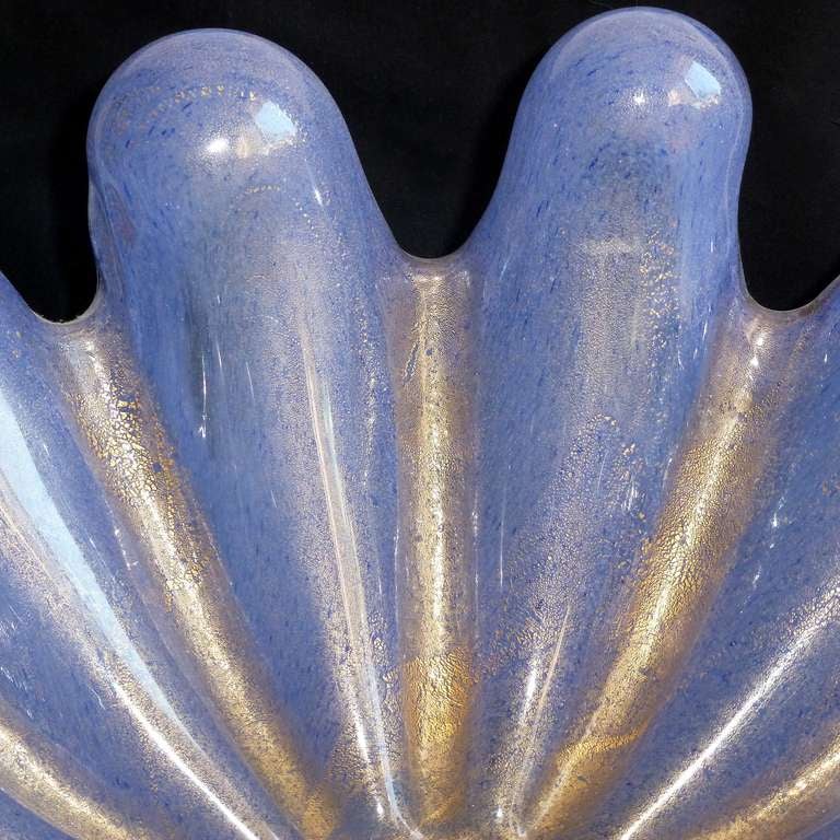 Ercole Barovier Toso Murano Blue Gold Flecks Italian Art Glass Conch Shell Bowl In Good Condition For Sale In Kissimmee, FL