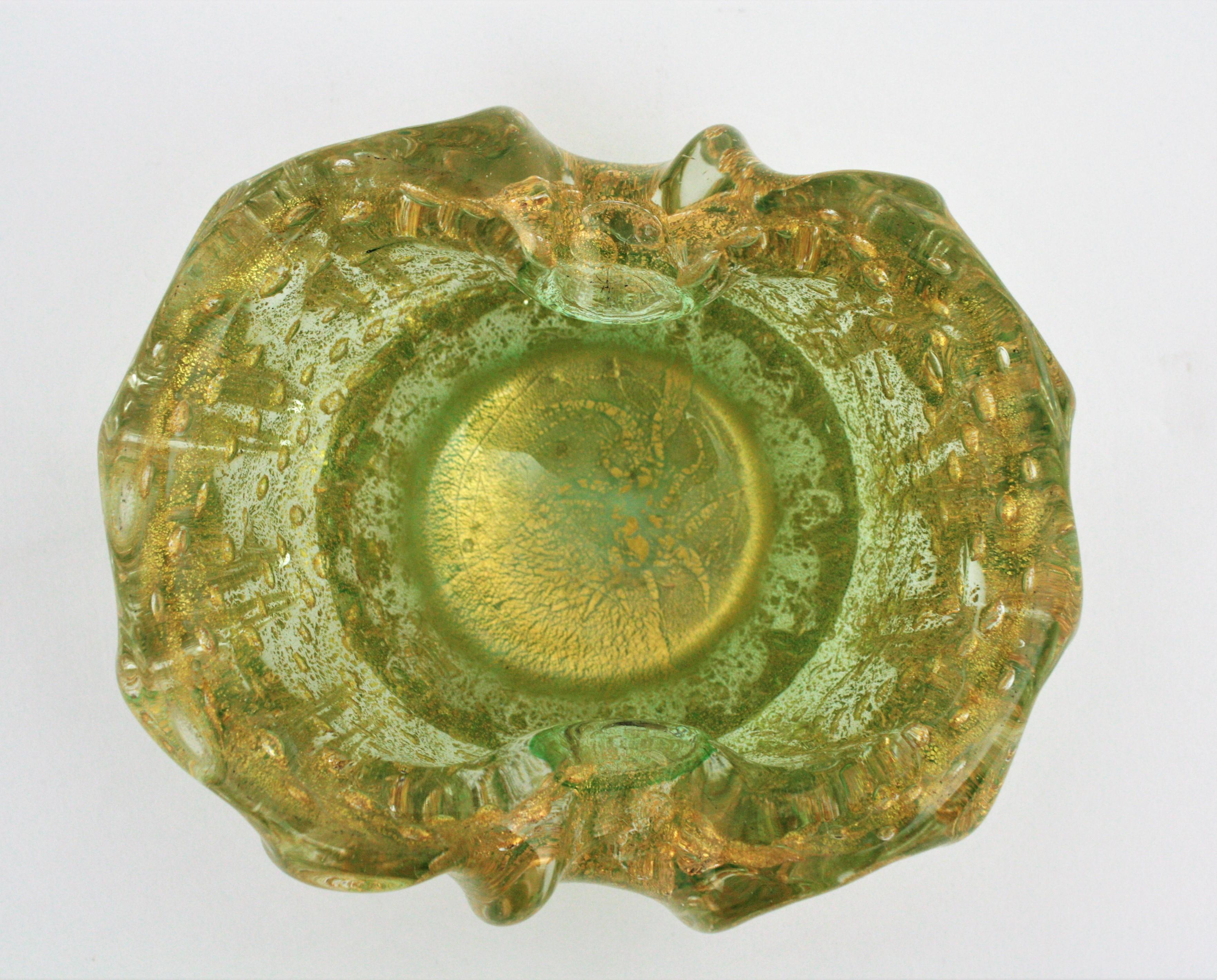 Ercole Barovier Toso Murano Gold Flecks Bullicante Art Glass Ribbed Bowl  For Sale 6