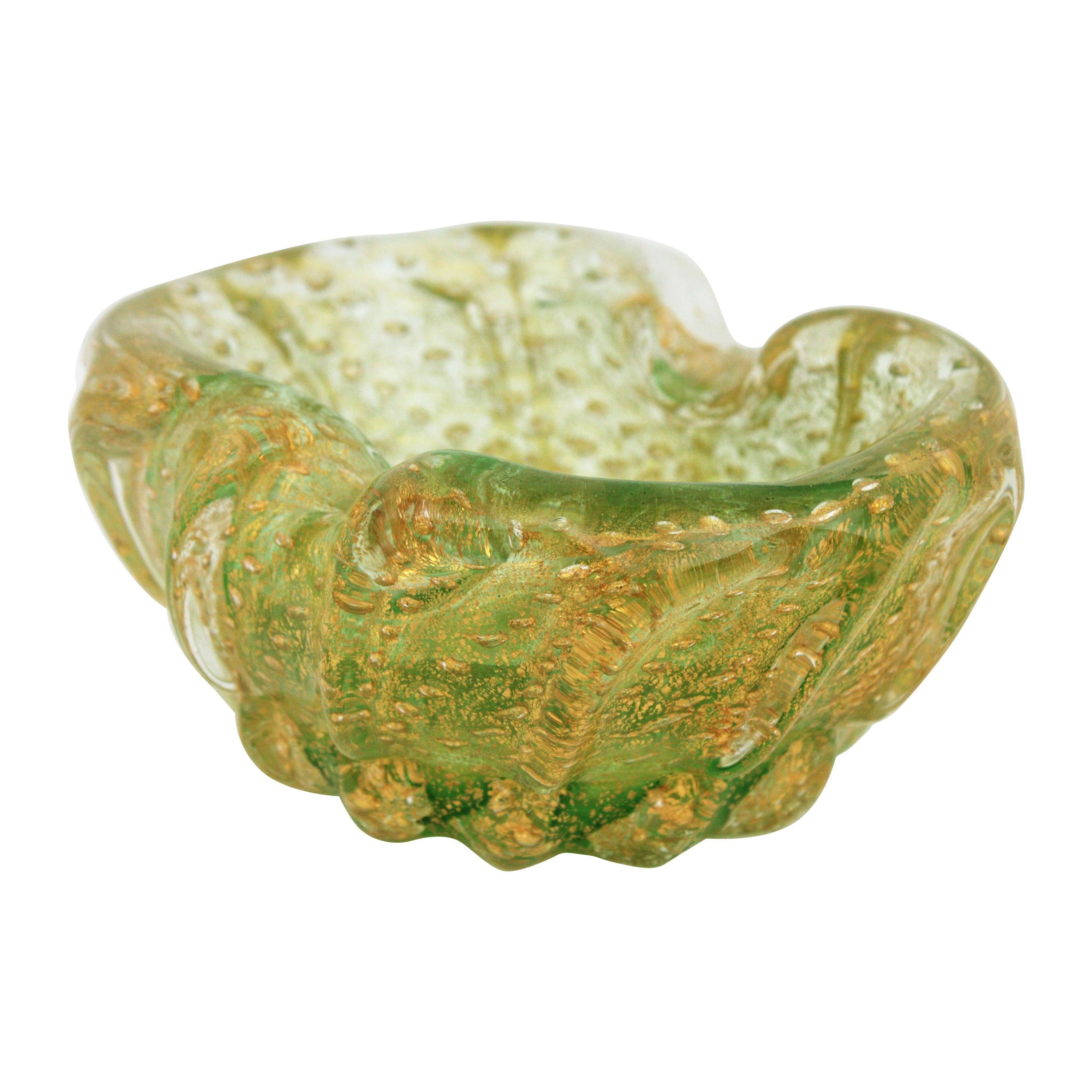 Ercole Barovier Toso Murano Gold Flecks Bullicante Art Glass Ribbed Bowl  For Sale