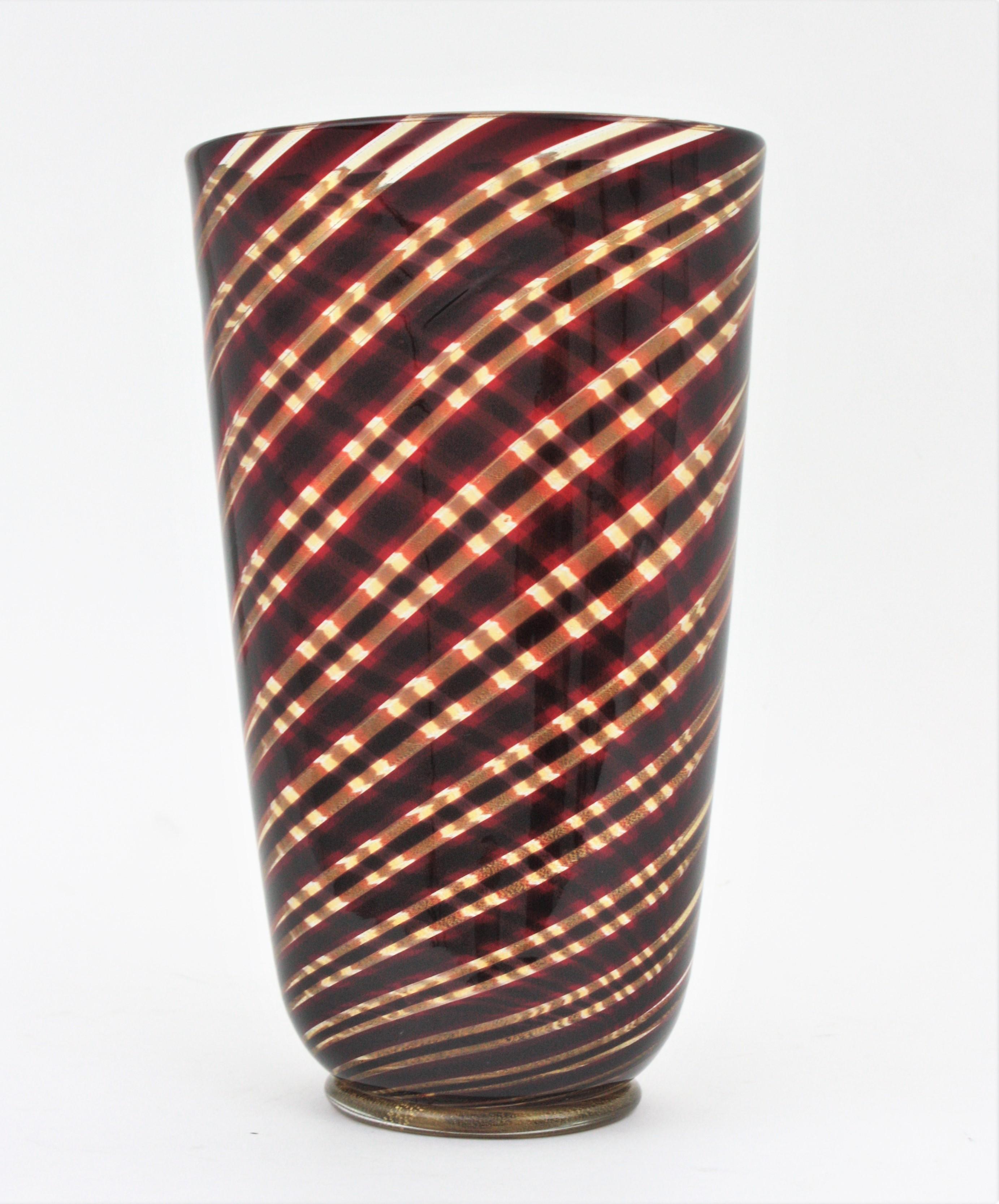Ercole Barovier Toso Murano Glass Spira Aurata Vase, 1960s For Sale 5